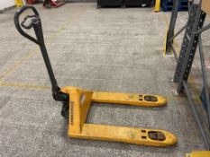 Hand Hydraulic Pallet Truck, 2500kg capacity Please read the following important notes:-Collections