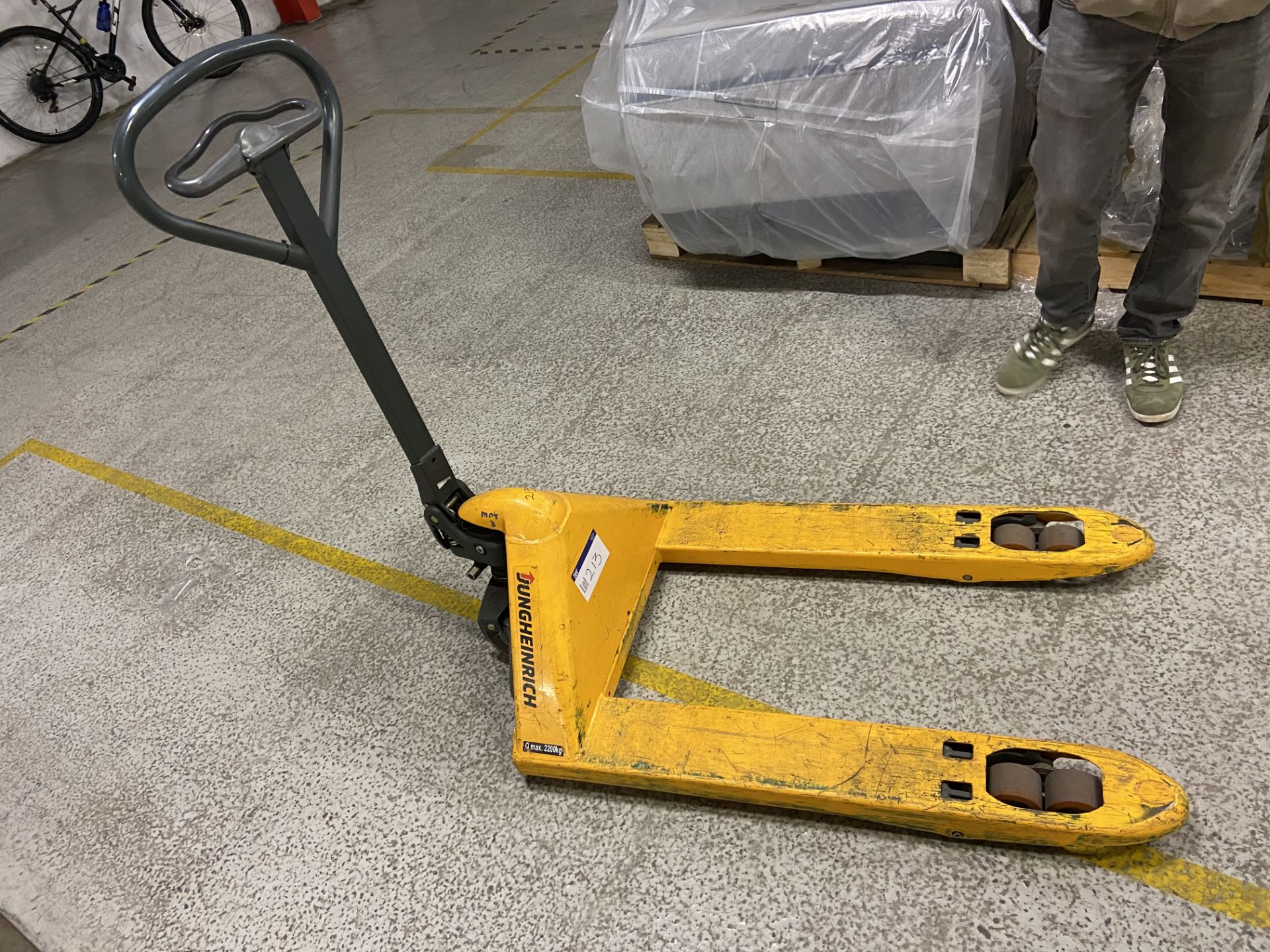 Jungheinrich Hand Hydraulic Pallet Truck, 2200kg capacityPlease read the following important