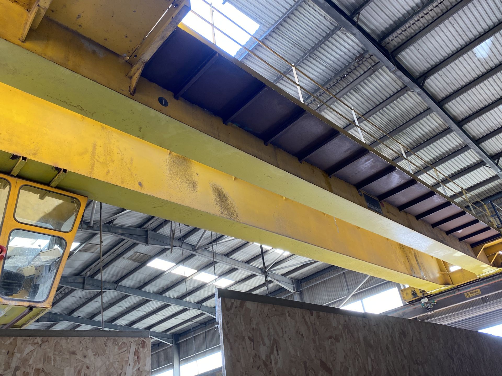 2 x 16,000kg SWL TWIN GIRDER TRAVELLING OVERHEAD CRANE, serial no. AP108 (incomplete, no carriages - Image 5 of 6