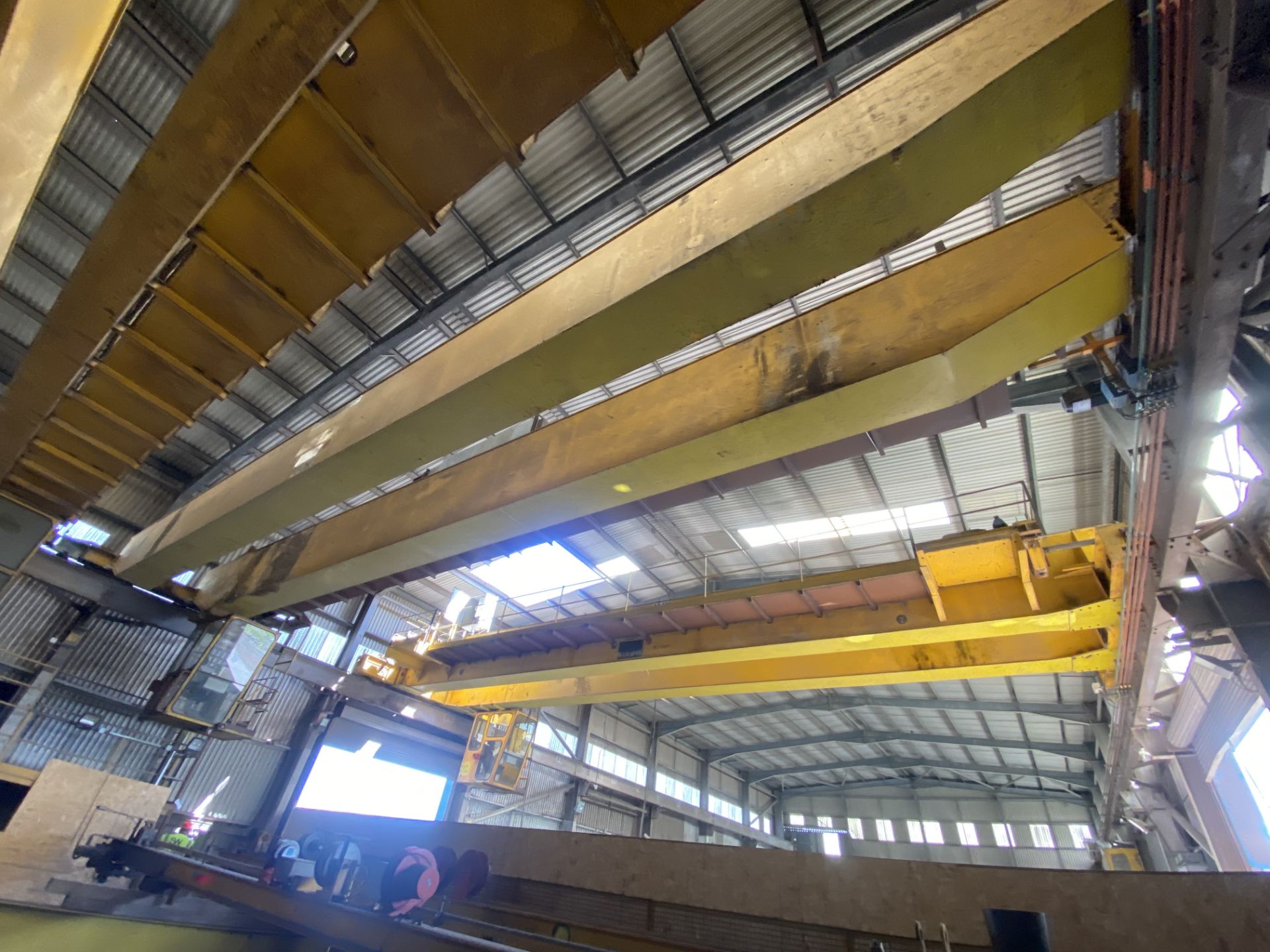 2 x 16,000kg SWL TWIN GIRDER TRAVELLING OVERHEAD CRANE, serial no. AP107(incomplete, no carriages or - Image 3 of 5