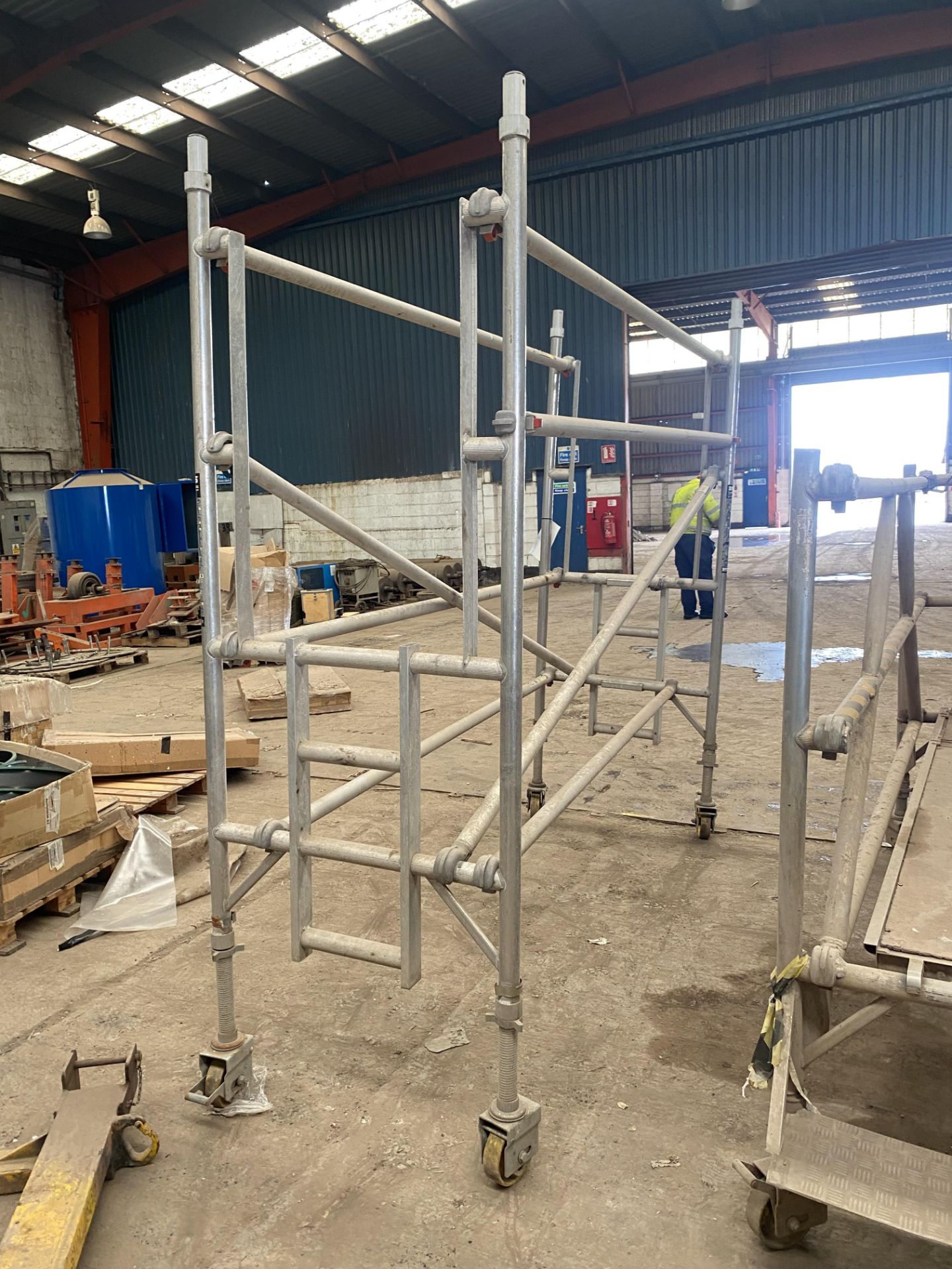 Boss Ladder Span Tubular Alloy Scaffold Tower, approx. 2.5m longPlease read the following - Image 2 of 3