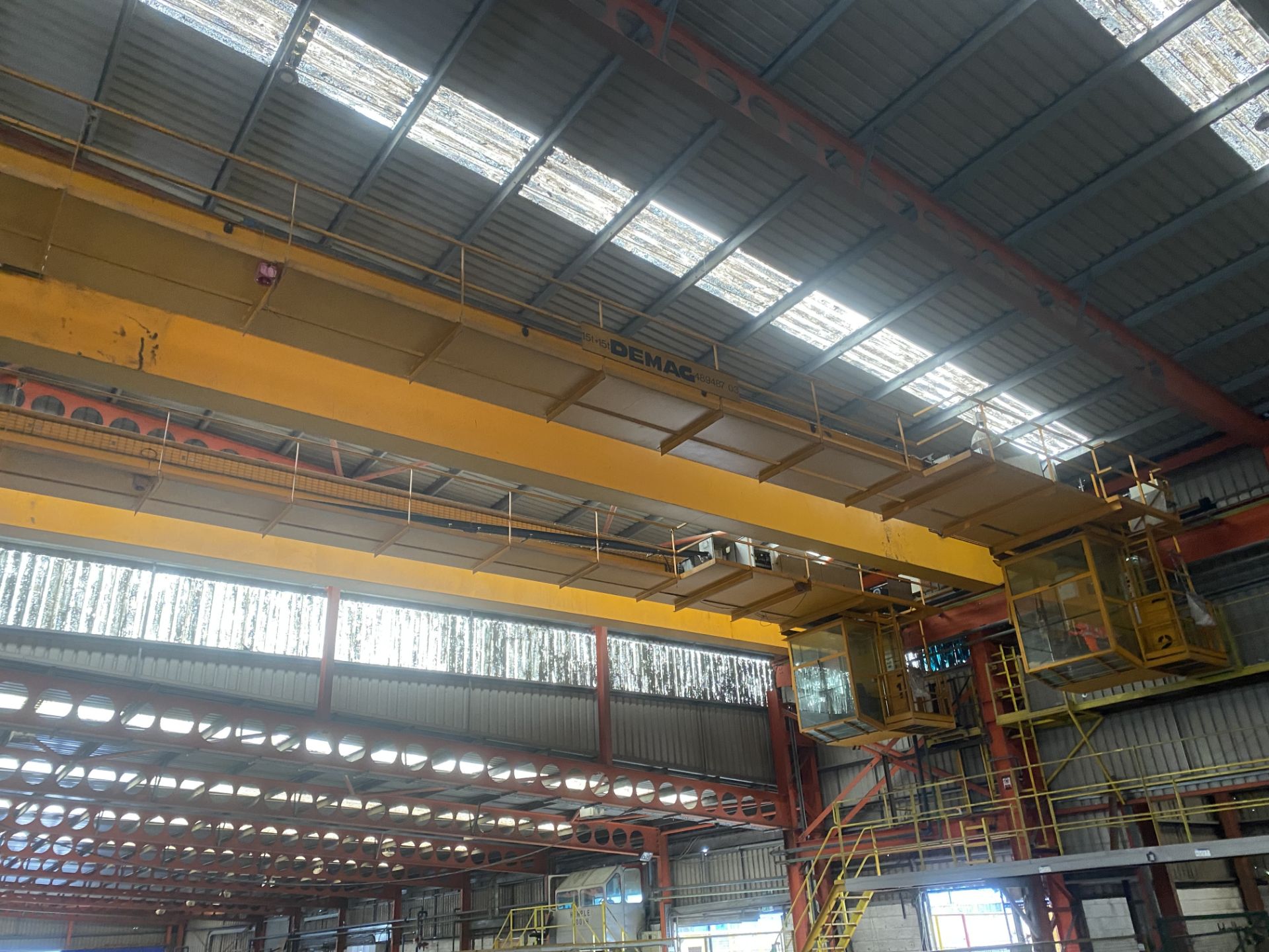 Demag 15T + 15T SWL TWIN GIRDER TRAVELLING OVERHEAD CRANE, serial no. 489487 03 approx. 19m span ( - Image 2 of 5