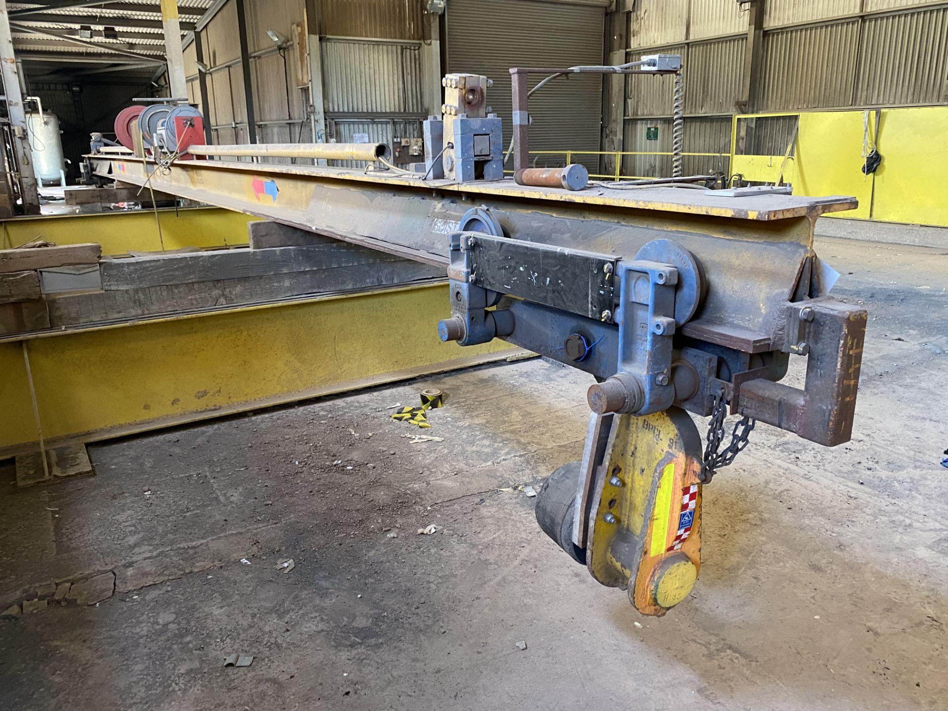 Crane Express Services 2 x 14,000kg SWL Pipe Lifting Spreader Beam, approx. 15m long, with lifting - Image 2 of 8