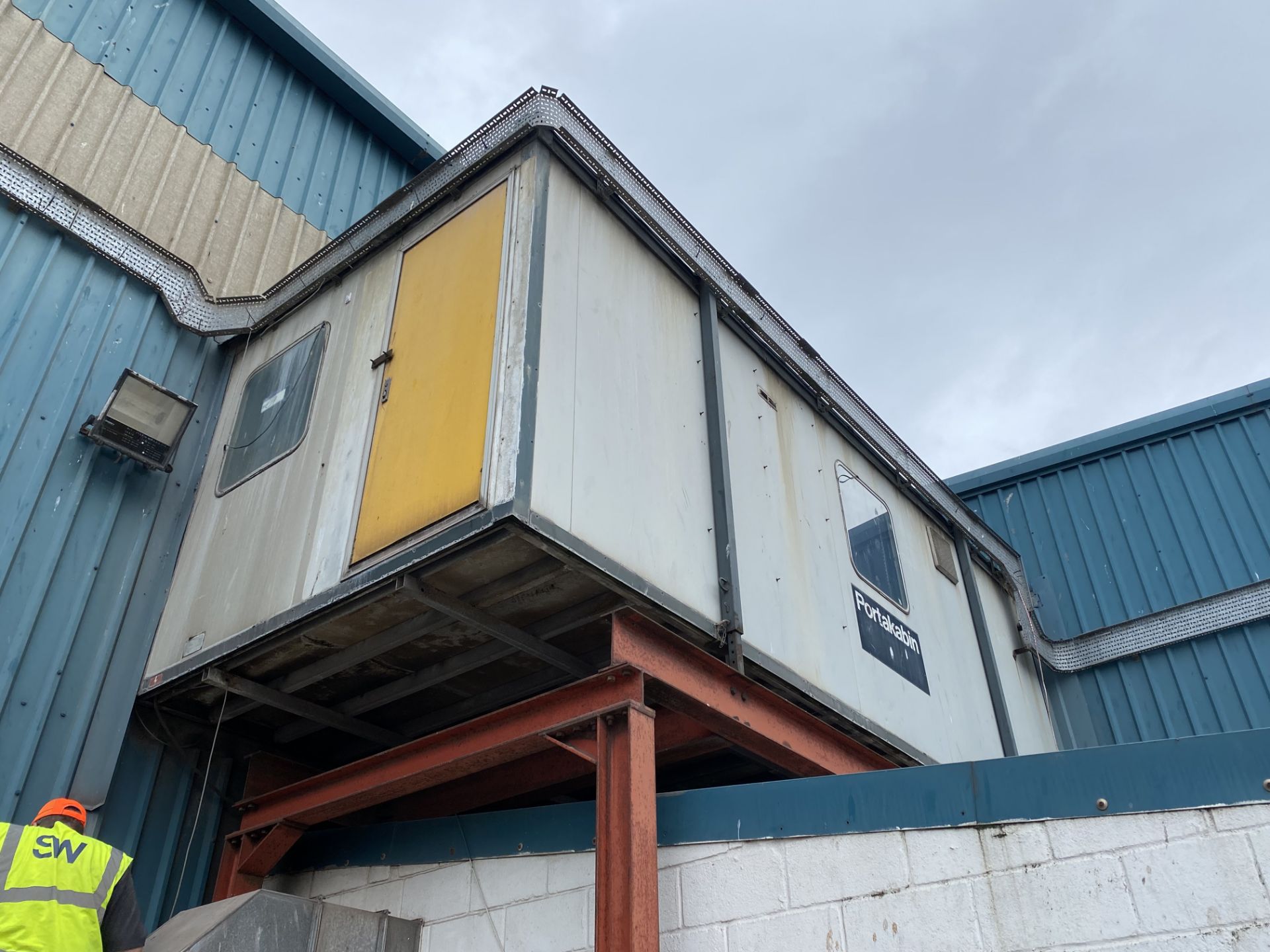 Portakabin Portable Jackleg Office Building, serial no. PK2213106, approx. 6.73m x 2.87m x 2.64m