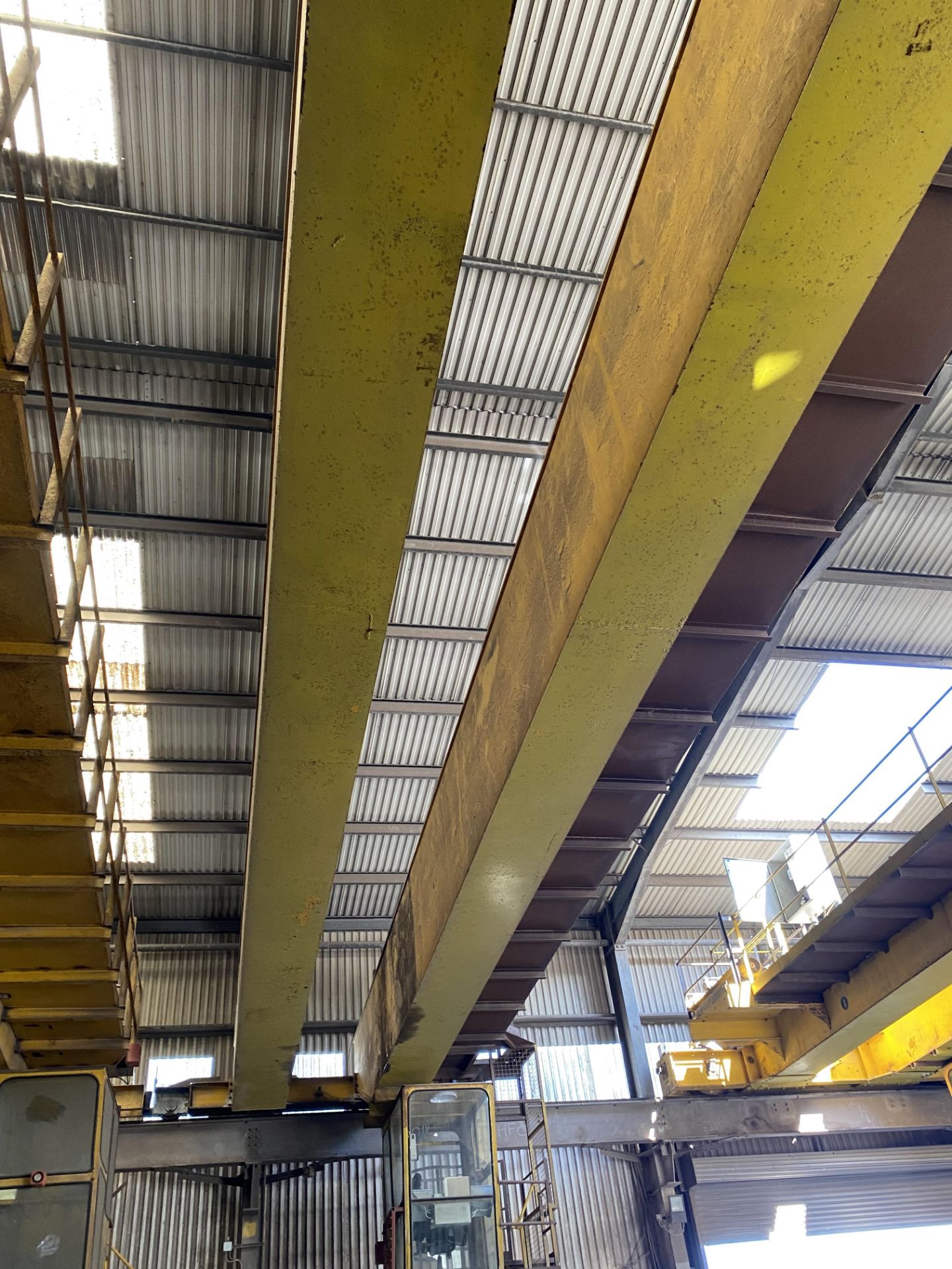 2 x 16,000kg SWL TWIN GIRDER TRAVELLING OVERHEAD CRANE, serial no. AP107(incomplete, no carriages or - Image 4 of 5