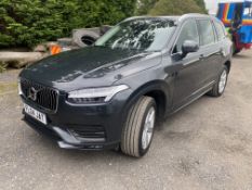 VOLVO XC90 MOMENTUM PRO B5 AWD DIESEL AUTO SUV, registration no. KF69 GWP, date first registered