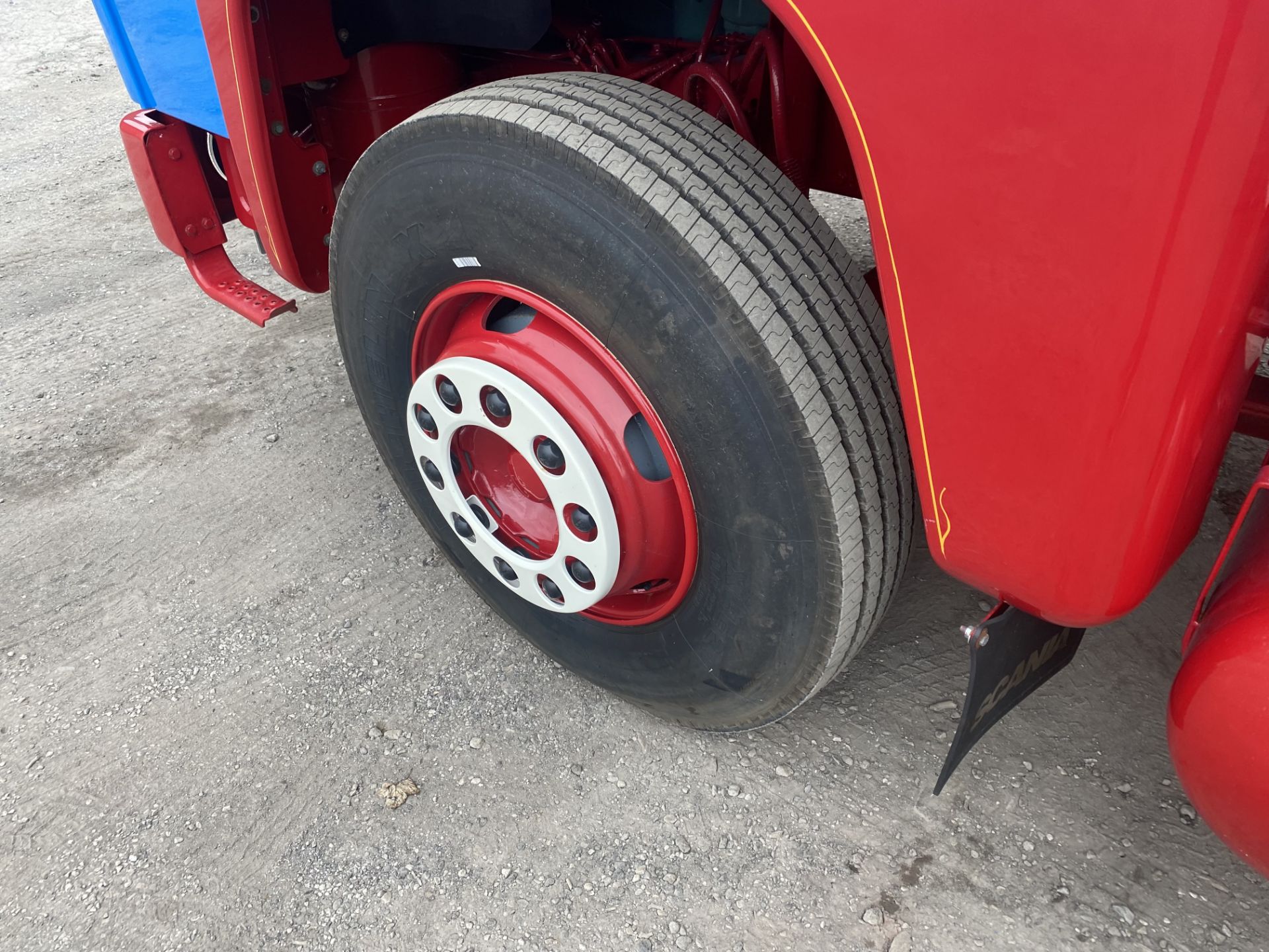 Scania 111 4X2 TRACTOR UNIT, registration no. JSJ 639W, date first registered 01/09/1980, fully - Image 11 of 29