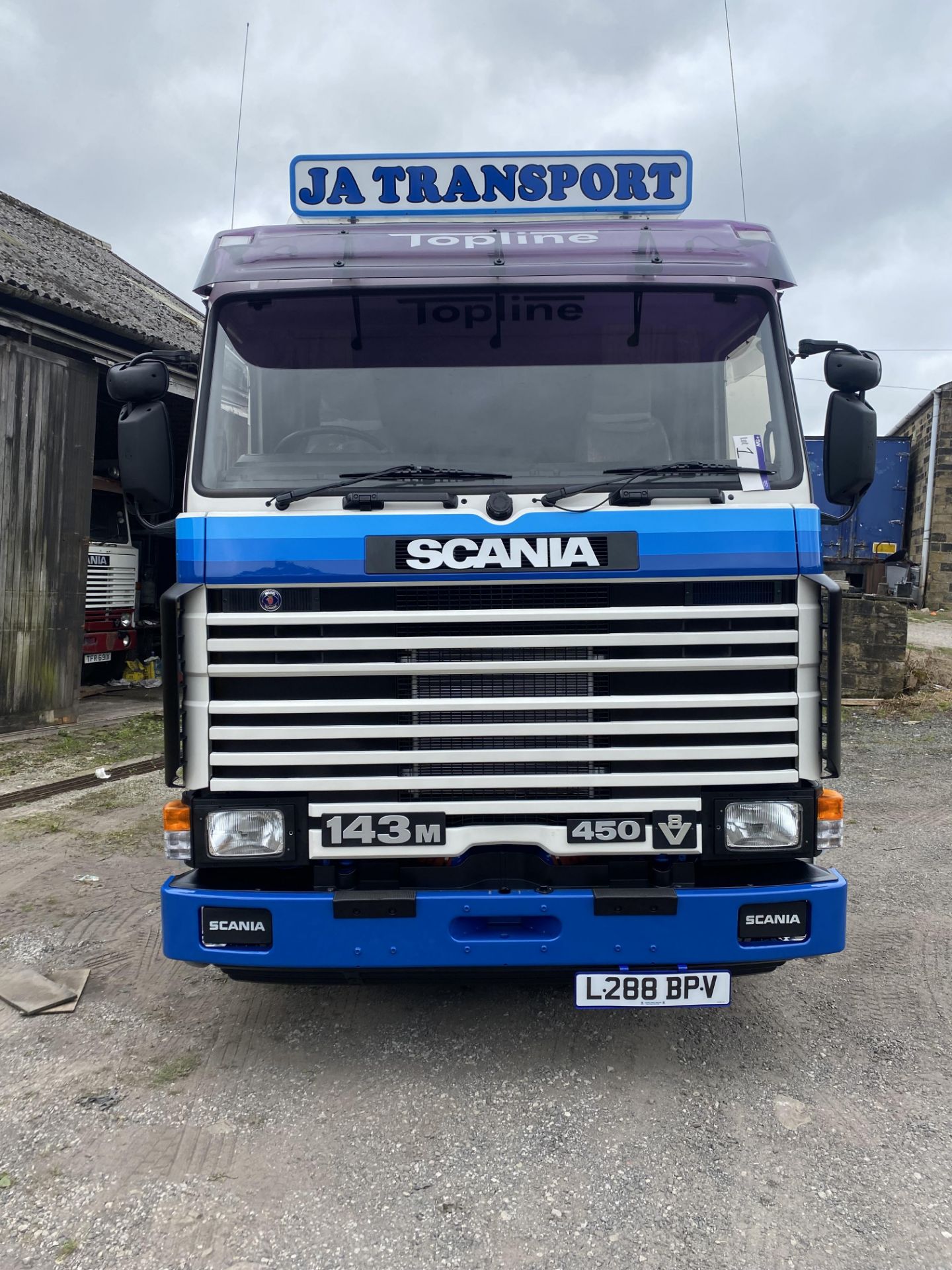 Scania 143M450 V8 4X2 TRACTOR UNIT, registration no. L288 BPV, date first registered 01/08/1993, - Image 5 of 20