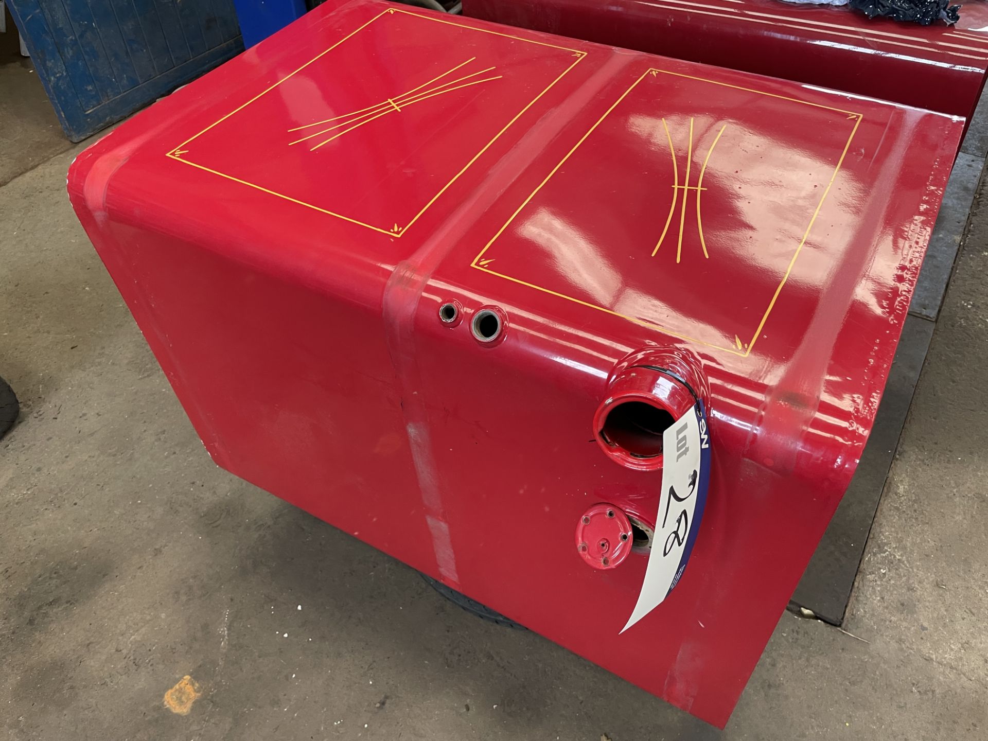 Fuel Tank (for Scania 1 Series) (understood to be 400L) (this lot is subject to 15% buyer's