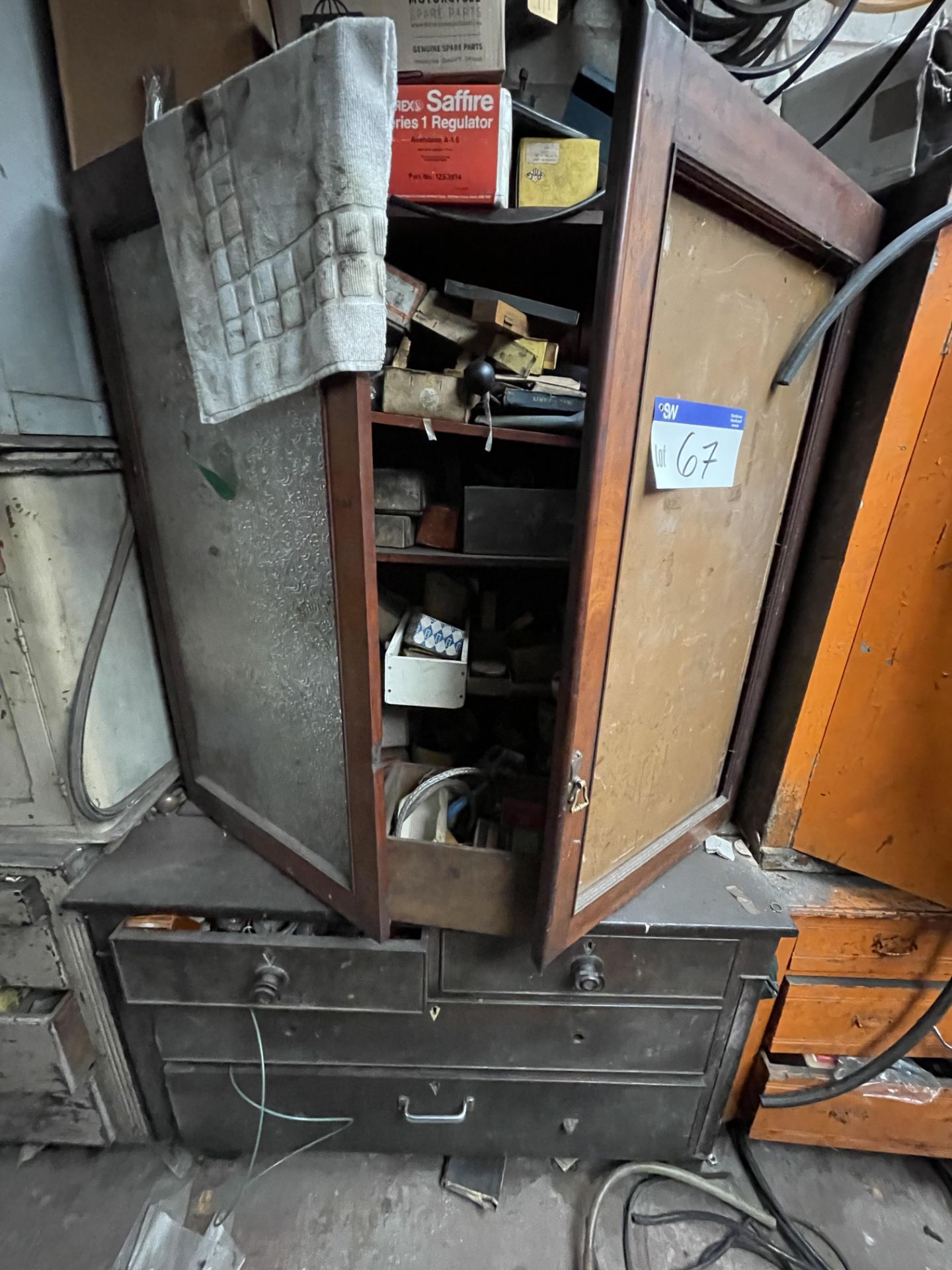 Double Door Timber Cabinet & Chest of Drawers, with contents (this lot is subject to 15% buyer's - Image 5 of 5