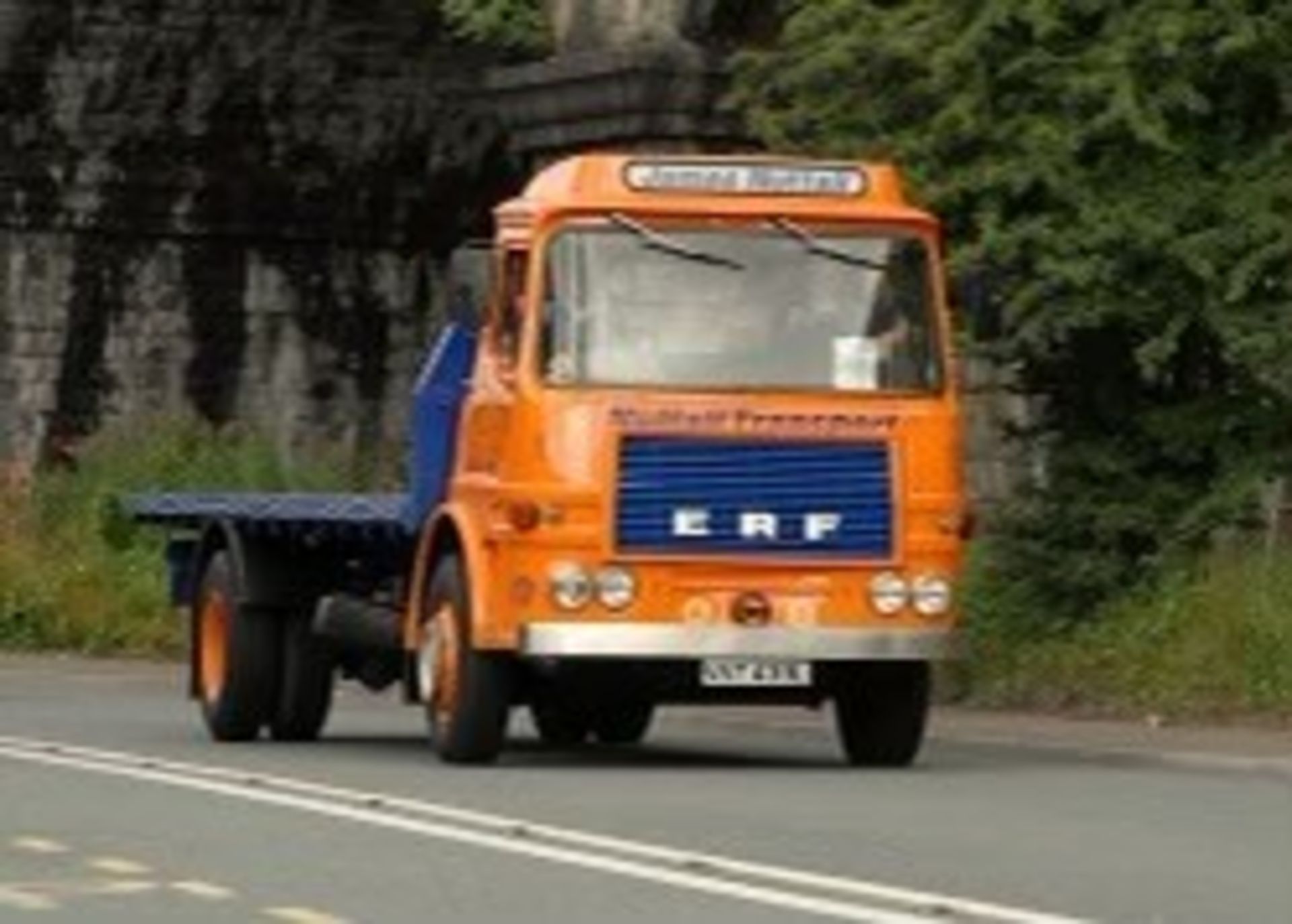 ** EXTRA LOT ** ERF A Series 4x2 Rigid Flat Bed Truck, registration no. VVT 439L, date first - Image 5 of 9