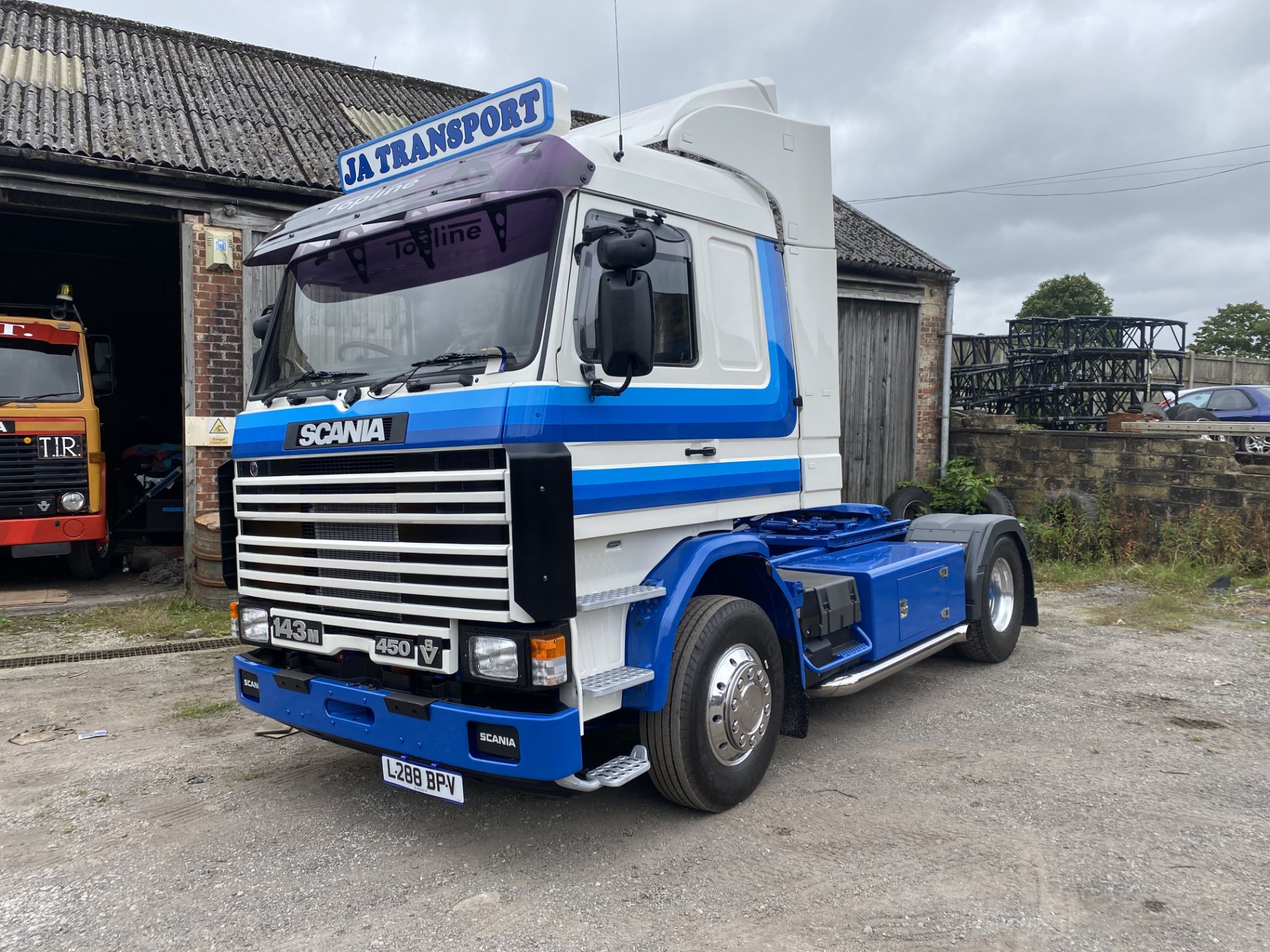 Scania 143M450 V8 4X2 TRACTOR UNIT, registration no. L288 BPV, date first registered 01/08/1993,