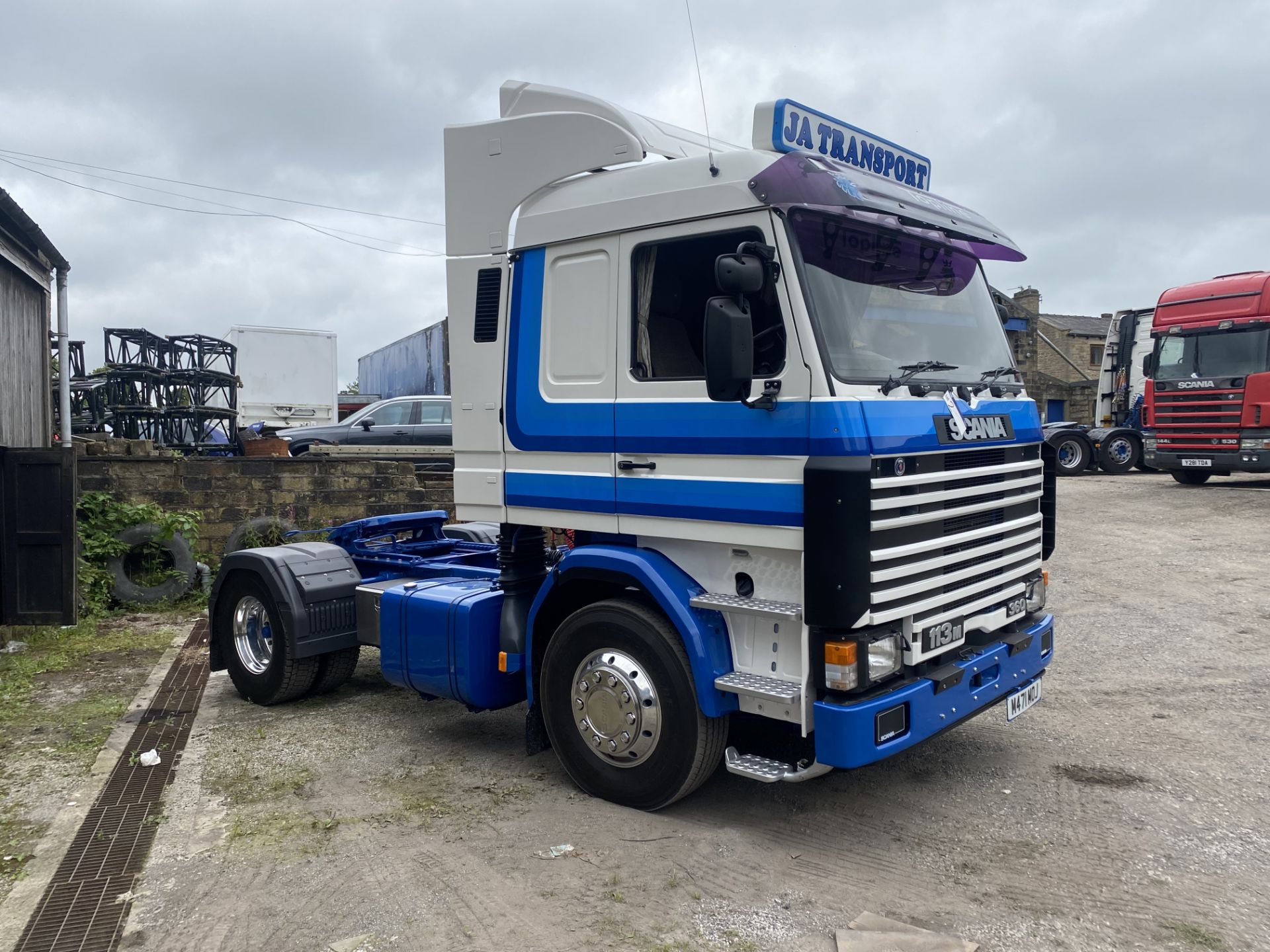 Scania 113M360 4X2 TRACTOR UNIT, registration no. M471 MOJ, date first registered 06/10/1994, - Image 2 of 19
