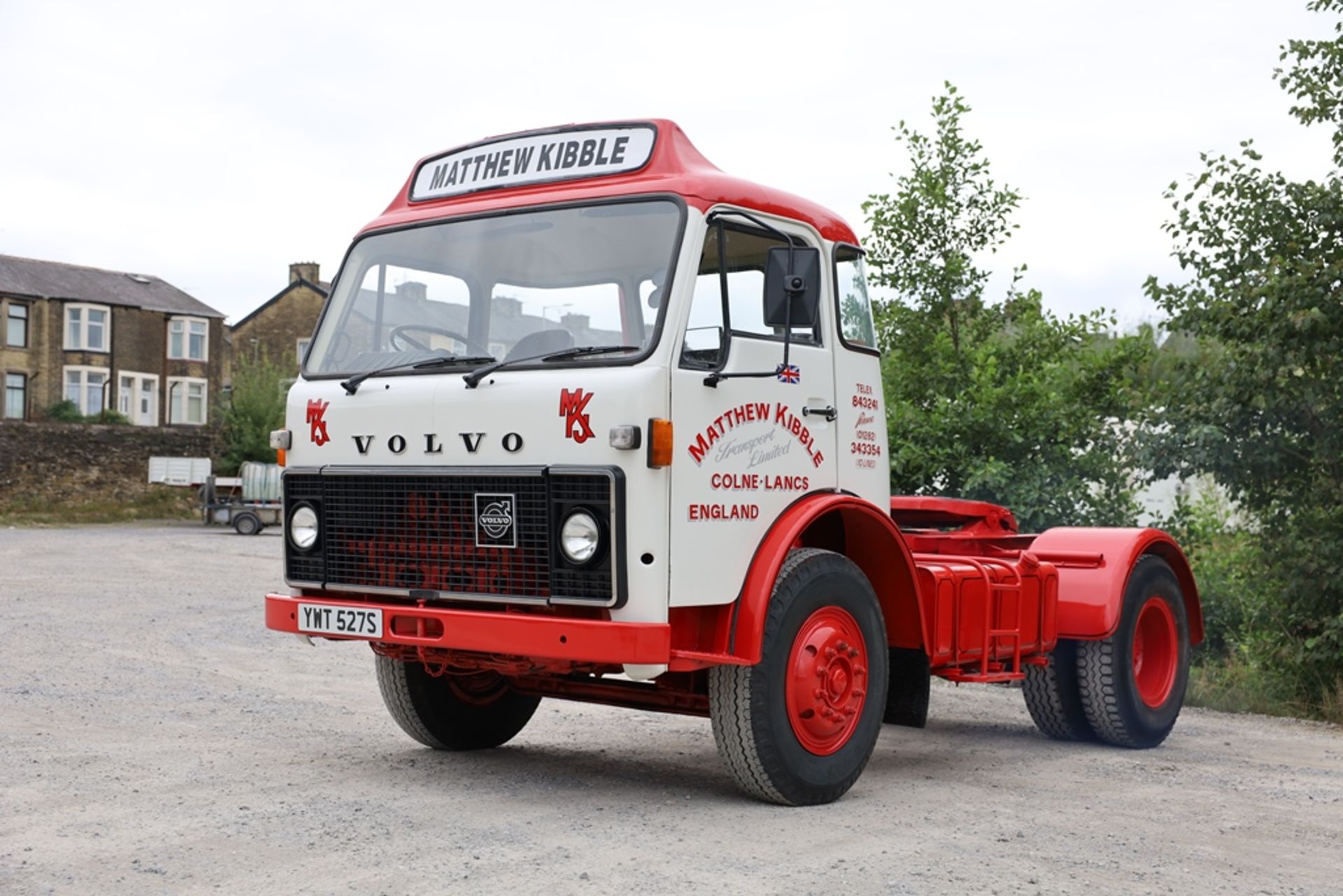 Volvo F86 4X2 TRACTOR UNIT, registration no. YWT 527S, date first registered 01/02/1978, fully