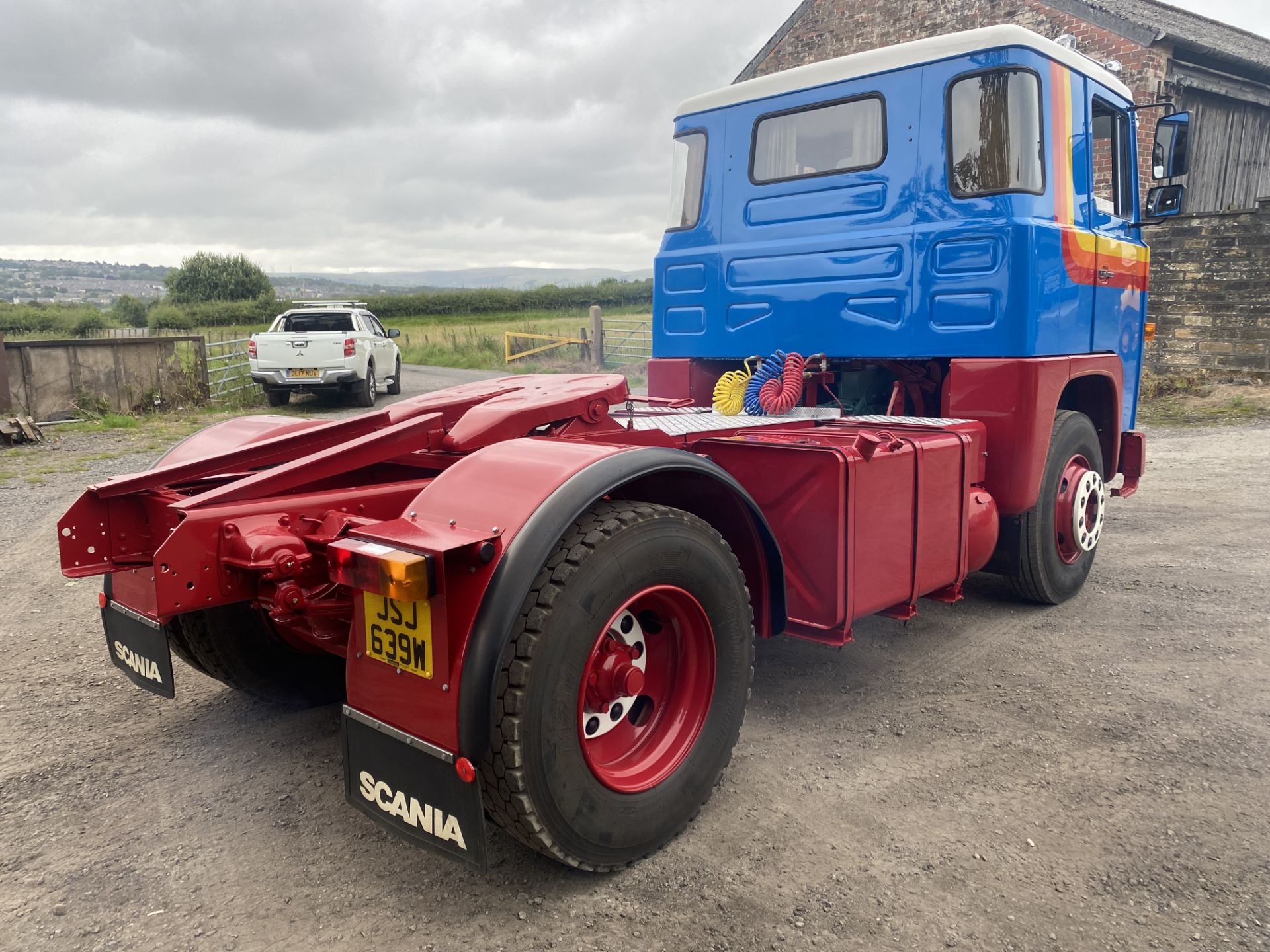 Scania 111 4X2 TRACTOR UNIT, registration no. JSJ 639W, date first registered 01/09/1980, fully - Image 3 of 29