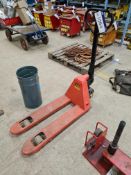 Hadwick 2000kg Pallet Truck, 900mm x 450mmPlease read the following important notes:- ***Overseas