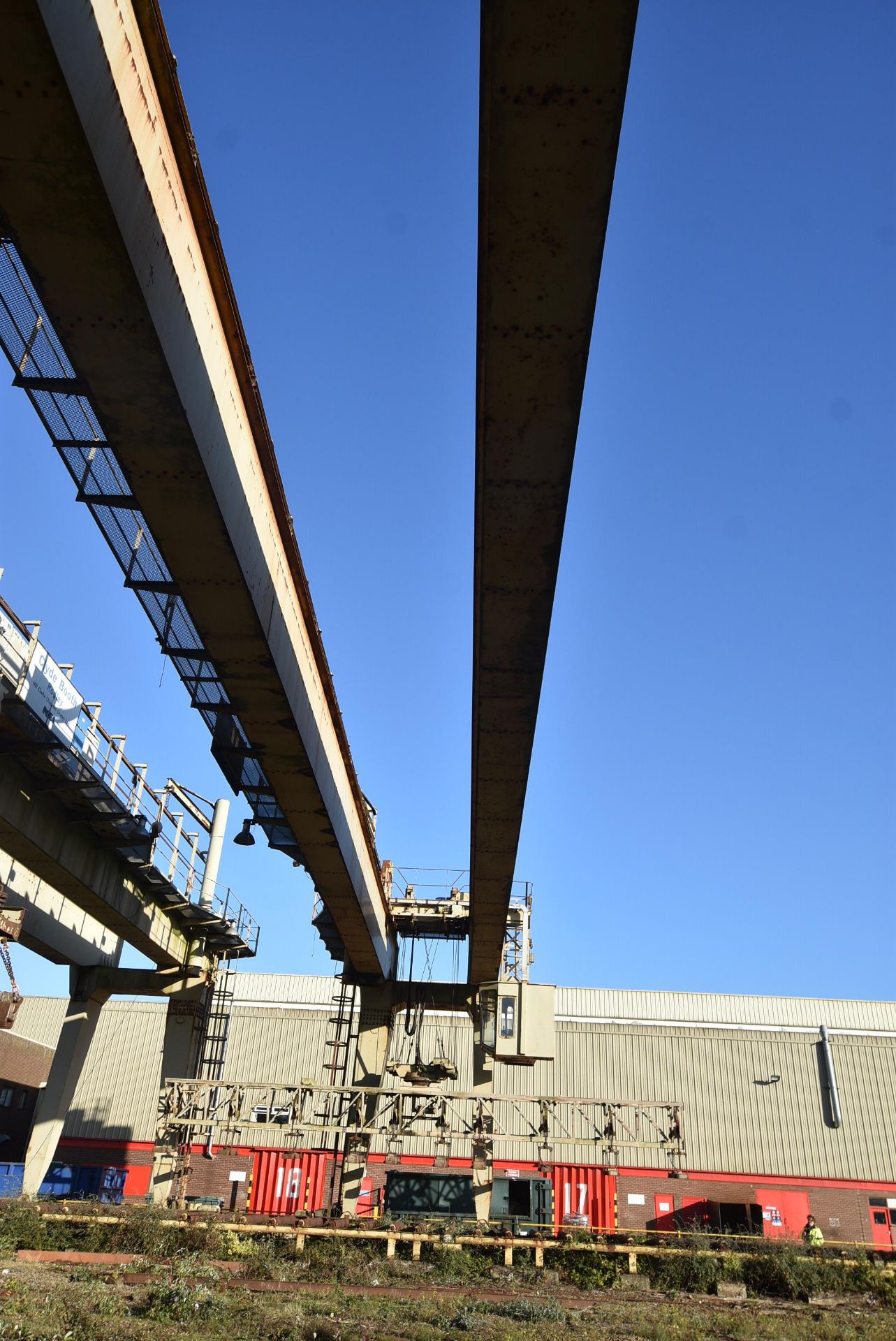 NEI 15 ton SWL RAIL MOUNTED TWIN GIRDER OVERHEAD GANTRY CRANE, maker no. 53012, with Boxmag Rapid - Image 3 of 7