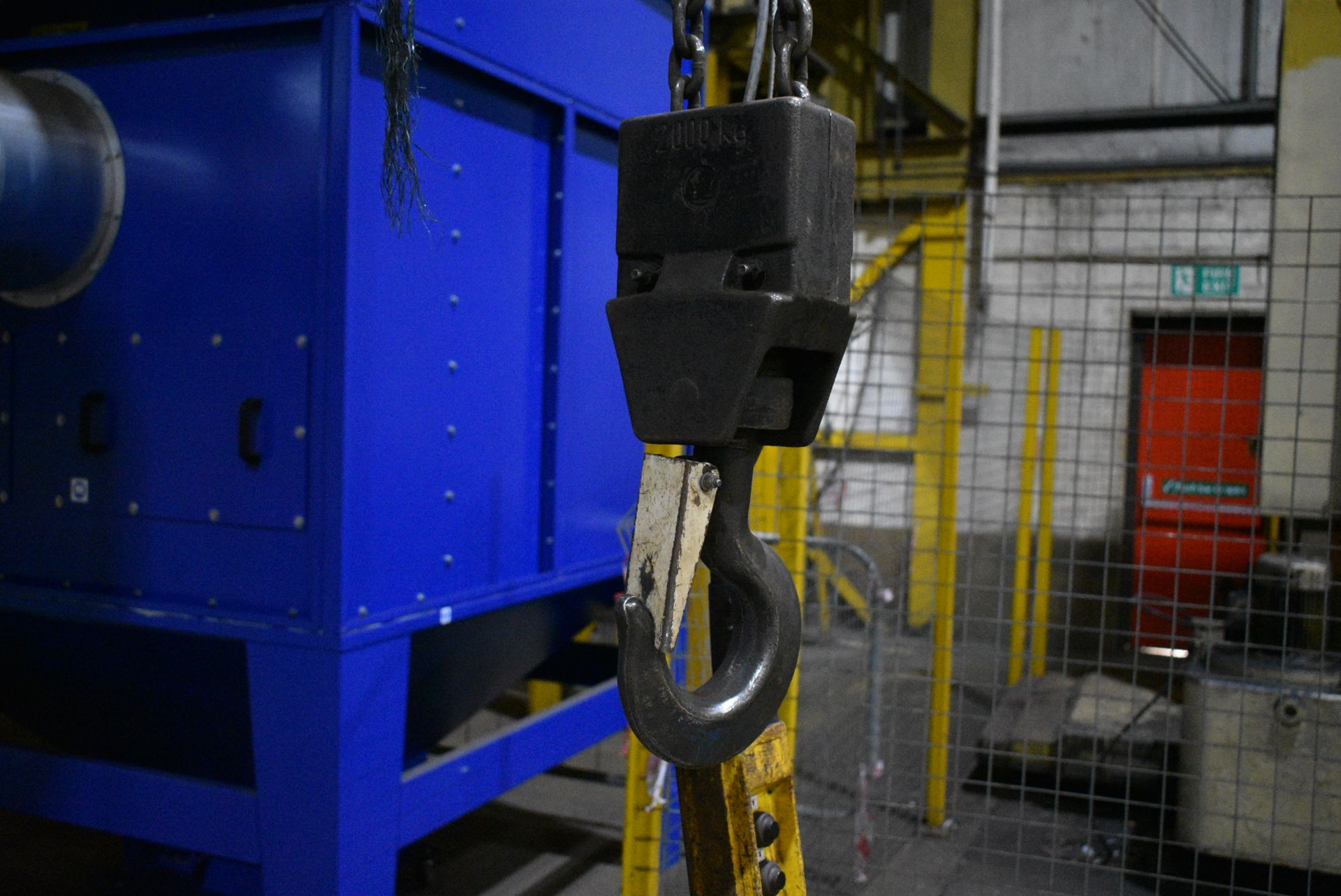 1 ton PILLAR JIB CRANE, with King chain block and - Image 8 of 10