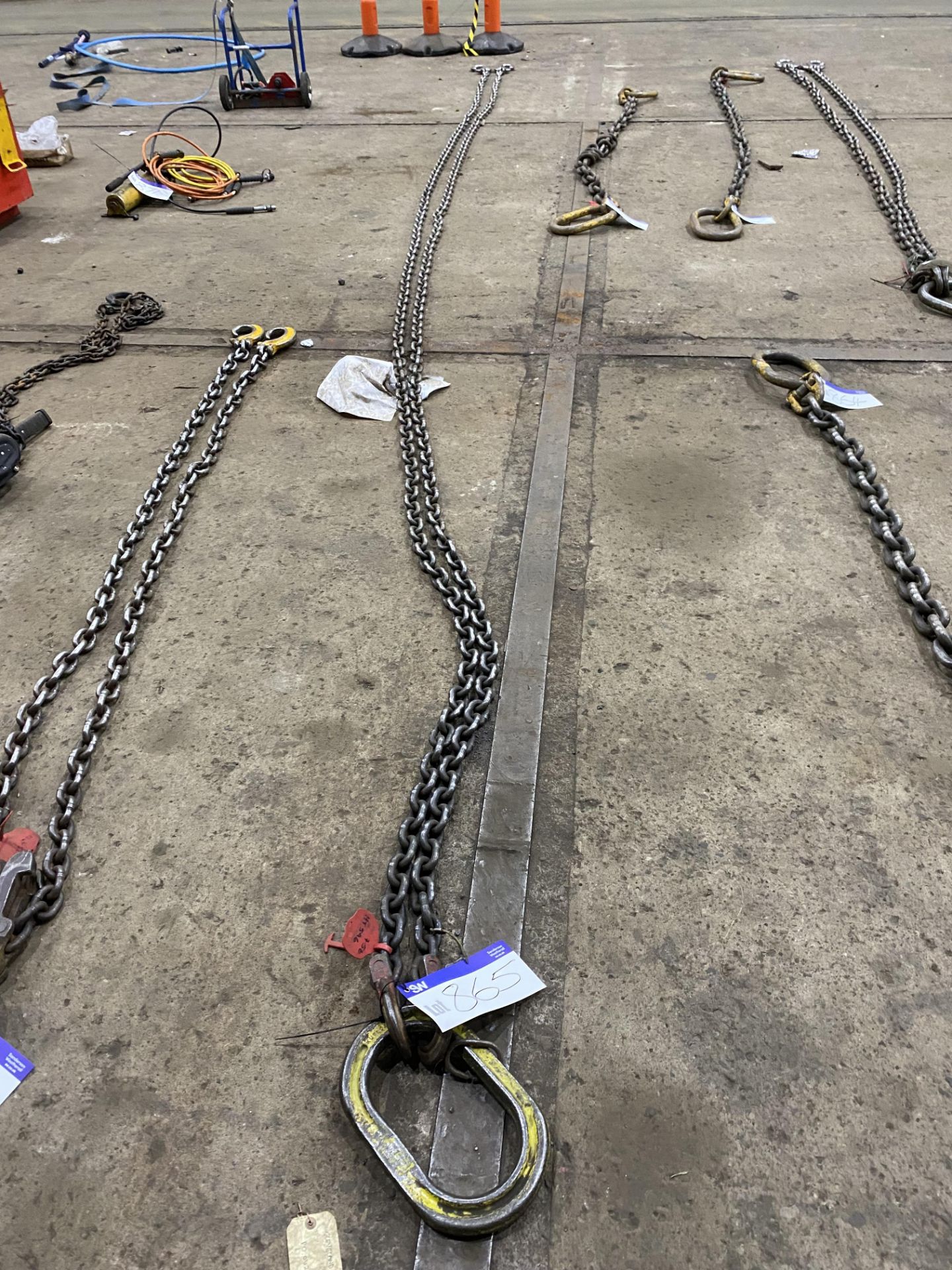Twin Leg Lifting Chain, approx. 7.5m longPlease read the following important notes:- ***Overseas