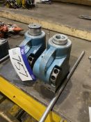 Two Hydraulic Tow Jacks, 30 tonPlease read the following important notes:- ***Overseas buyers -