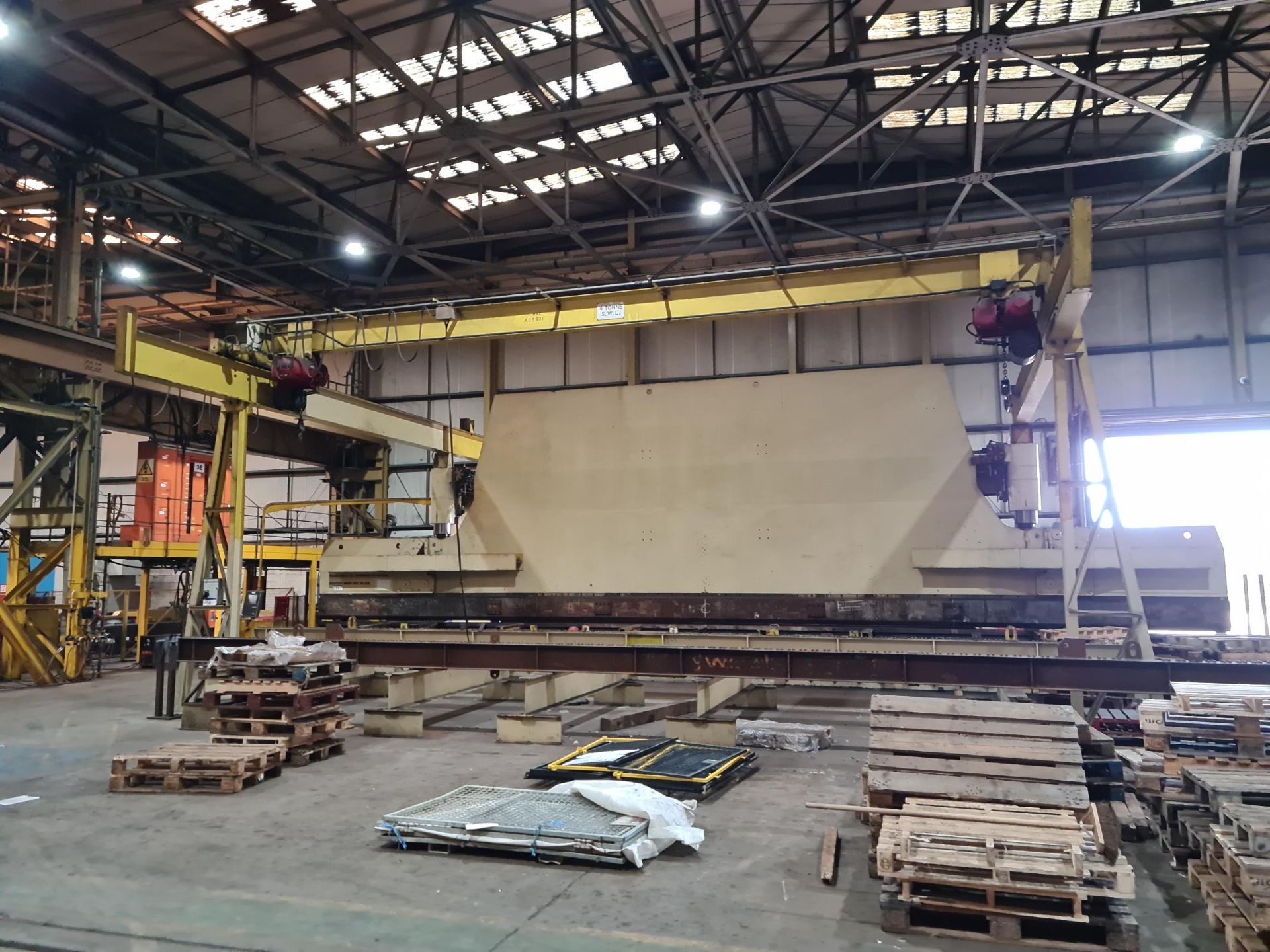 Single Girder 4 ton SWL Overhead Travelling Crane,