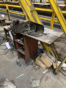 Steel Welding Bench, approx. 900mm x 500mm, with fitted bench vicePlease read the following