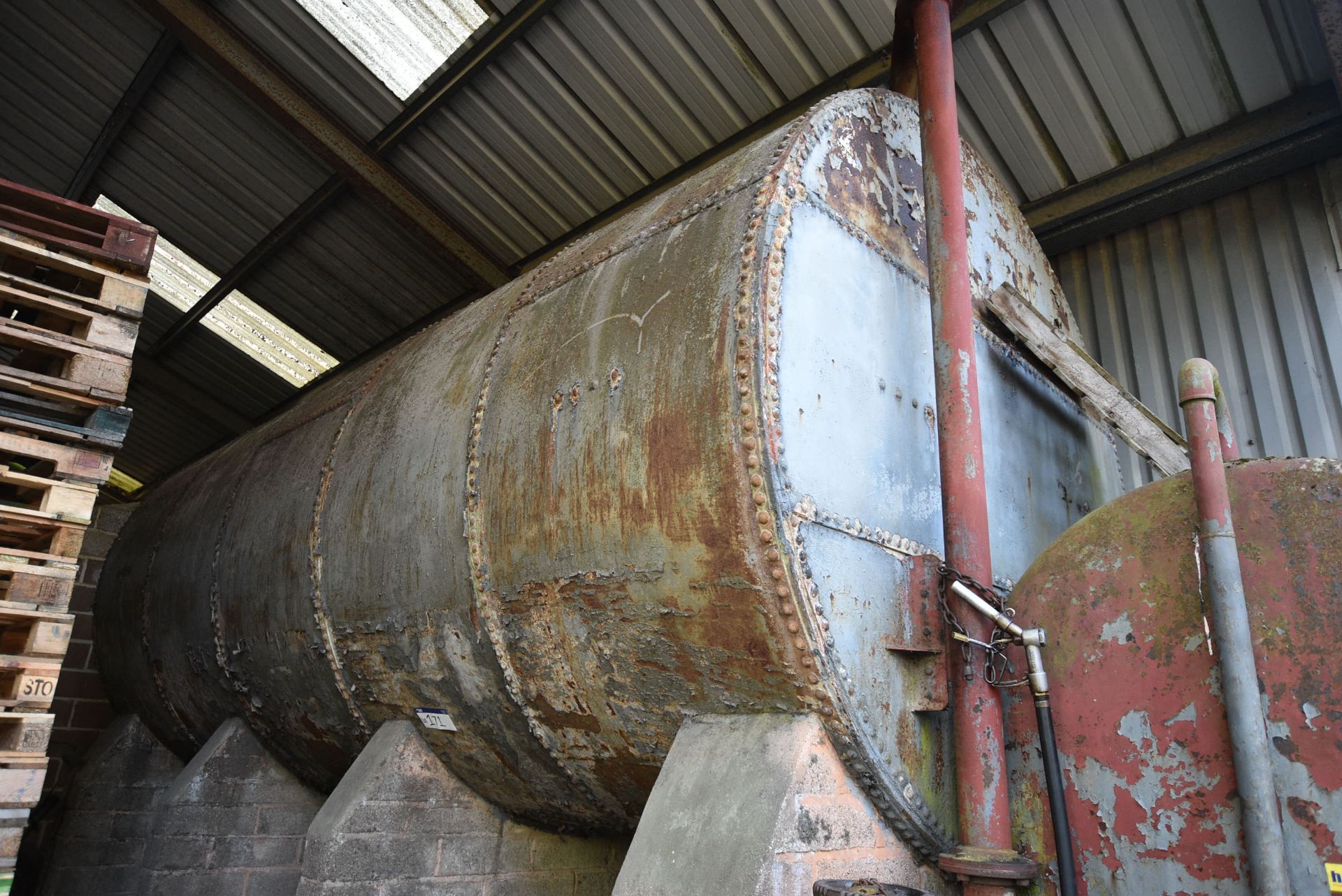 Horizontal Rivetted Molasses Storage Tank (understood to have a capacity of 45 tons), approx. 2.4m - Image 2 of 3