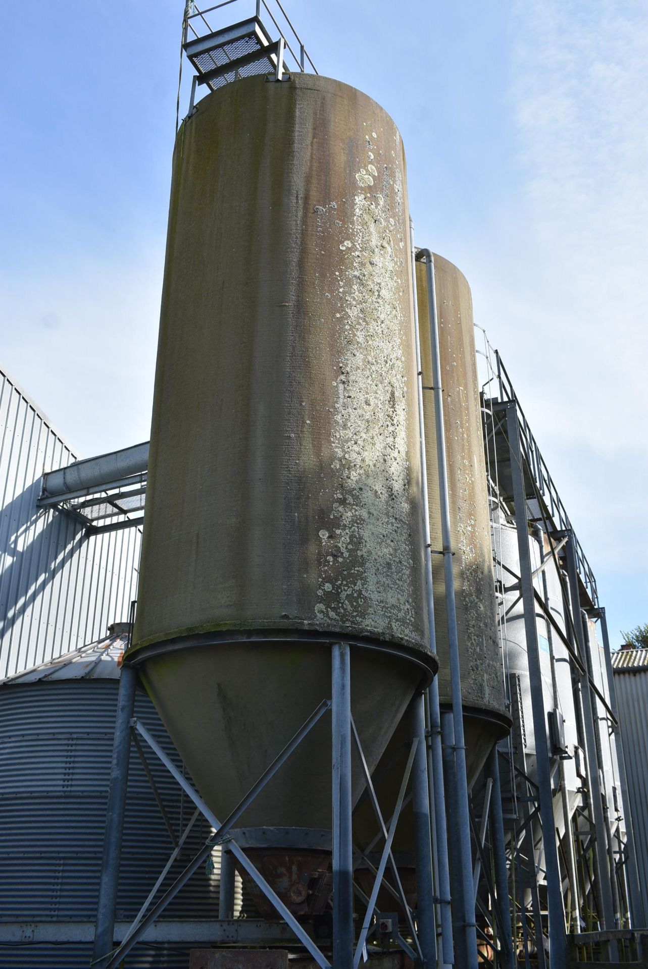 GRP x 20/24 tonne (rape meal capacity) Vertical Storage Silo, approx. 3m dia. x approx. 9m deep - Image 2 of 2