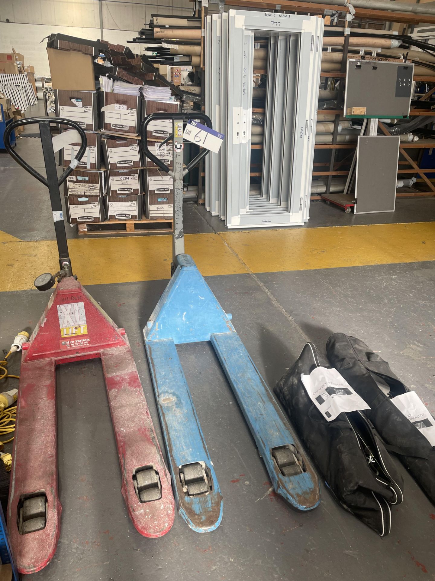 Pfaff Suberblau Hand Hydraulic Pallet Truck, forks approx. 1.15m longPlease read the following - Image 2 of 2