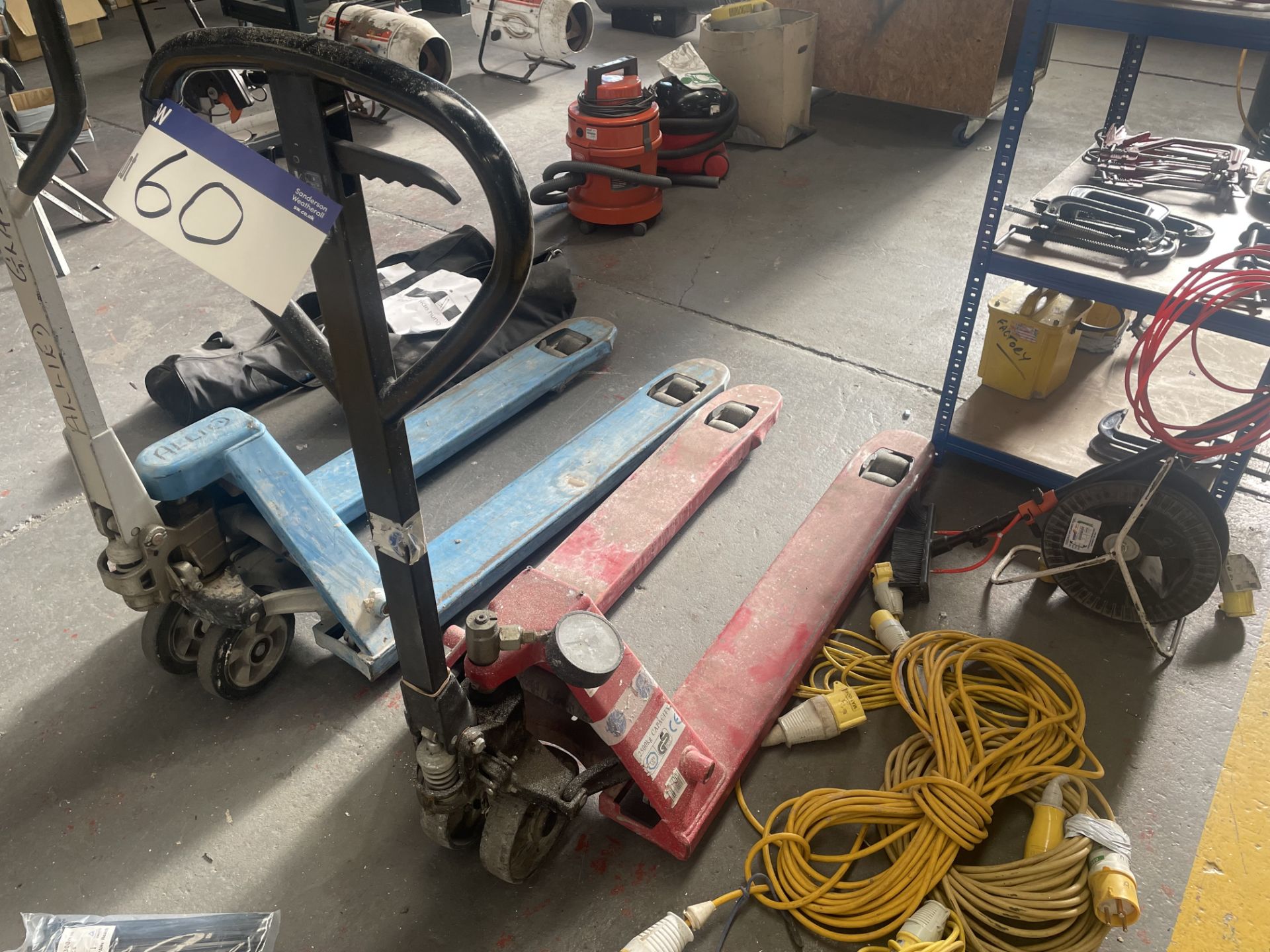 Excel Lift 2500kg Hand Hydraulic Pallet Truck, forks approx. 1.1m longPlease read the following