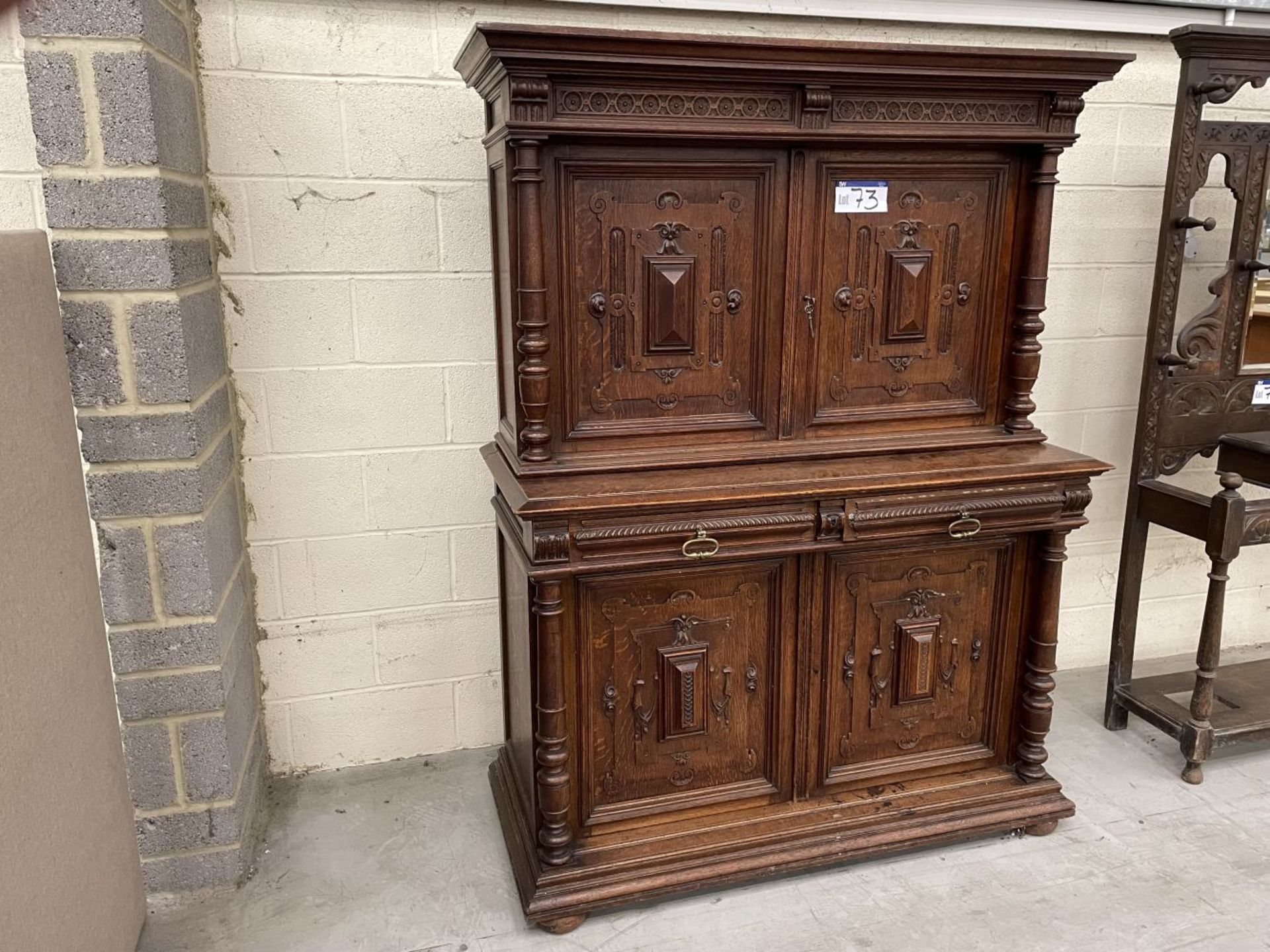 OAK FOUR DOOR CUPBOARD FITTED TWO DRAWERS, approx. 1.4m x 600mm x 1.88m high (bottom two cupboard