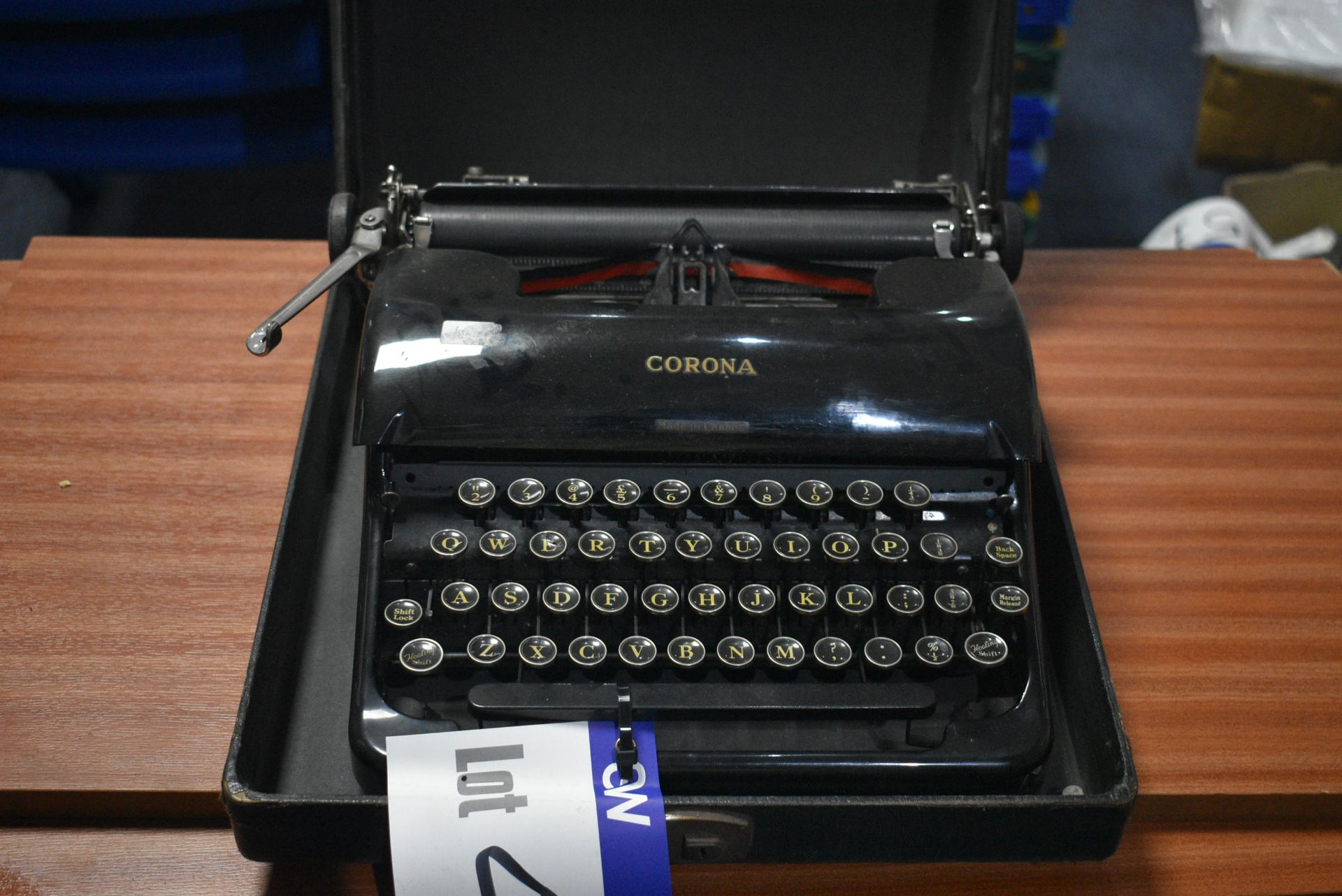 Corona Portable Typewriter, with case (note this l