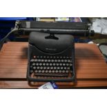 Olivetti Lexikon 80 Typewriter (note this lot is n