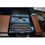 Remington Personal-Riter Portable Typewriter, in c
