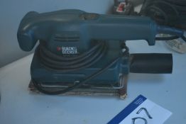 Black & Decker KA175 Orbital Sanders, 240V (note t