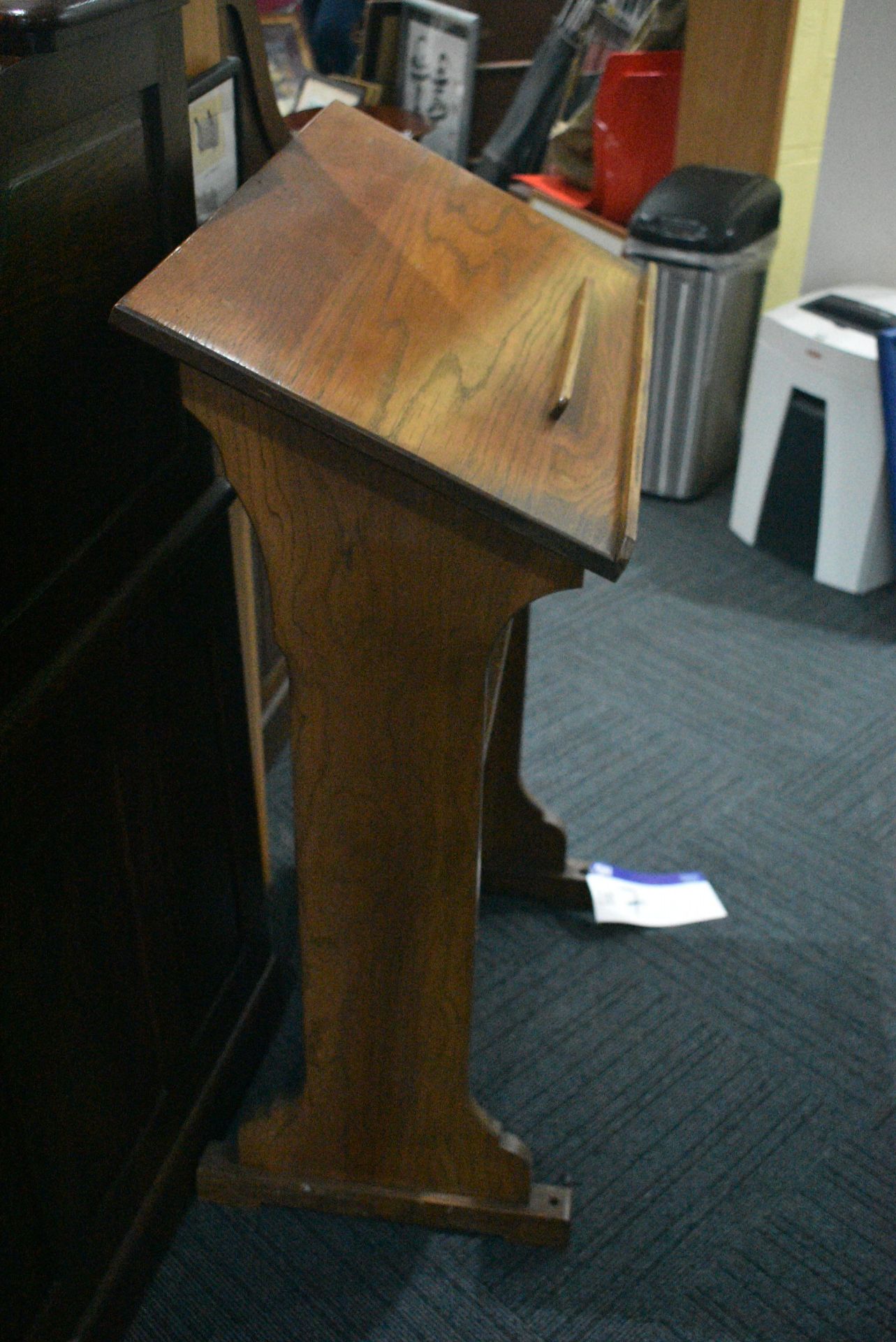 OAK LECTERN, approx. 760mm x 400mm x 1.1m high (no - Image 4 of 5