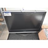 Panasonic TX-32LXD70 Television, with remote contr