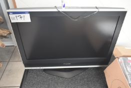 Panasonic TX-32LXD70 Television, with remote contr