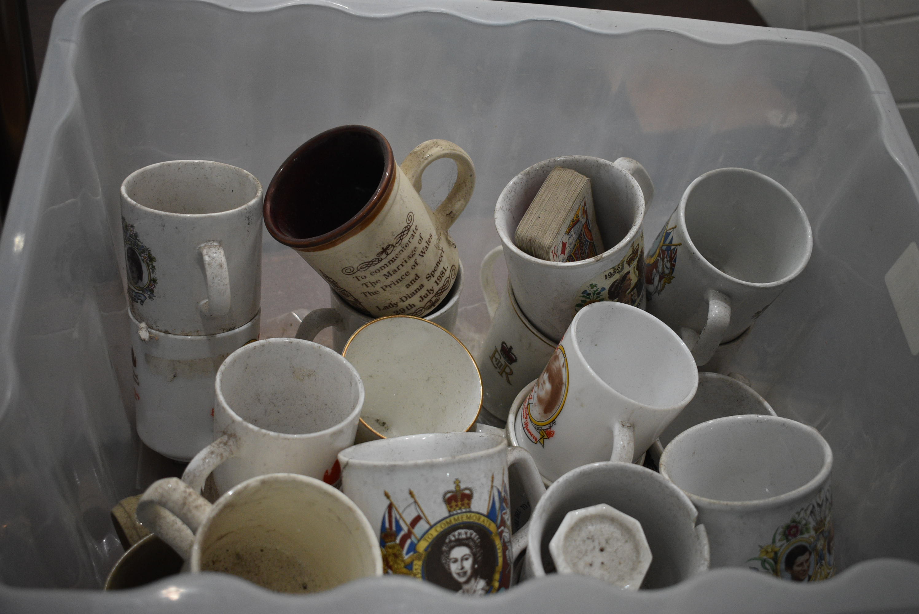 Plastic Box, comprising mainly commemorative cups - Image 2 of 2
