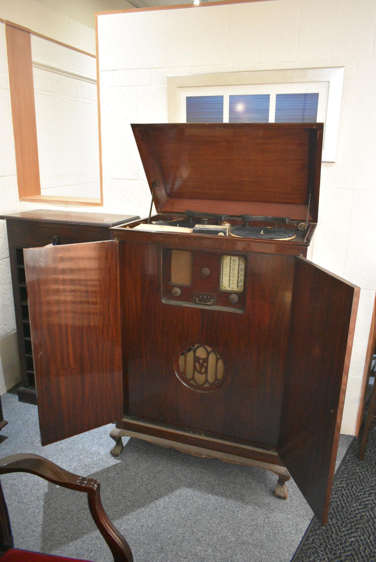 RADIOGRAM CABINET, with twin record player and rad - Image 2 of 5