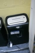 5* Office 5C16 (165) Electric Paper Shredder (note