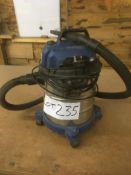 Vacuum Cleaner, vendors comments/condition report - in working order (additional lot to auction