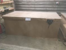 Wooden Work Bench (additional lot to auction catalogue)Please read the following important