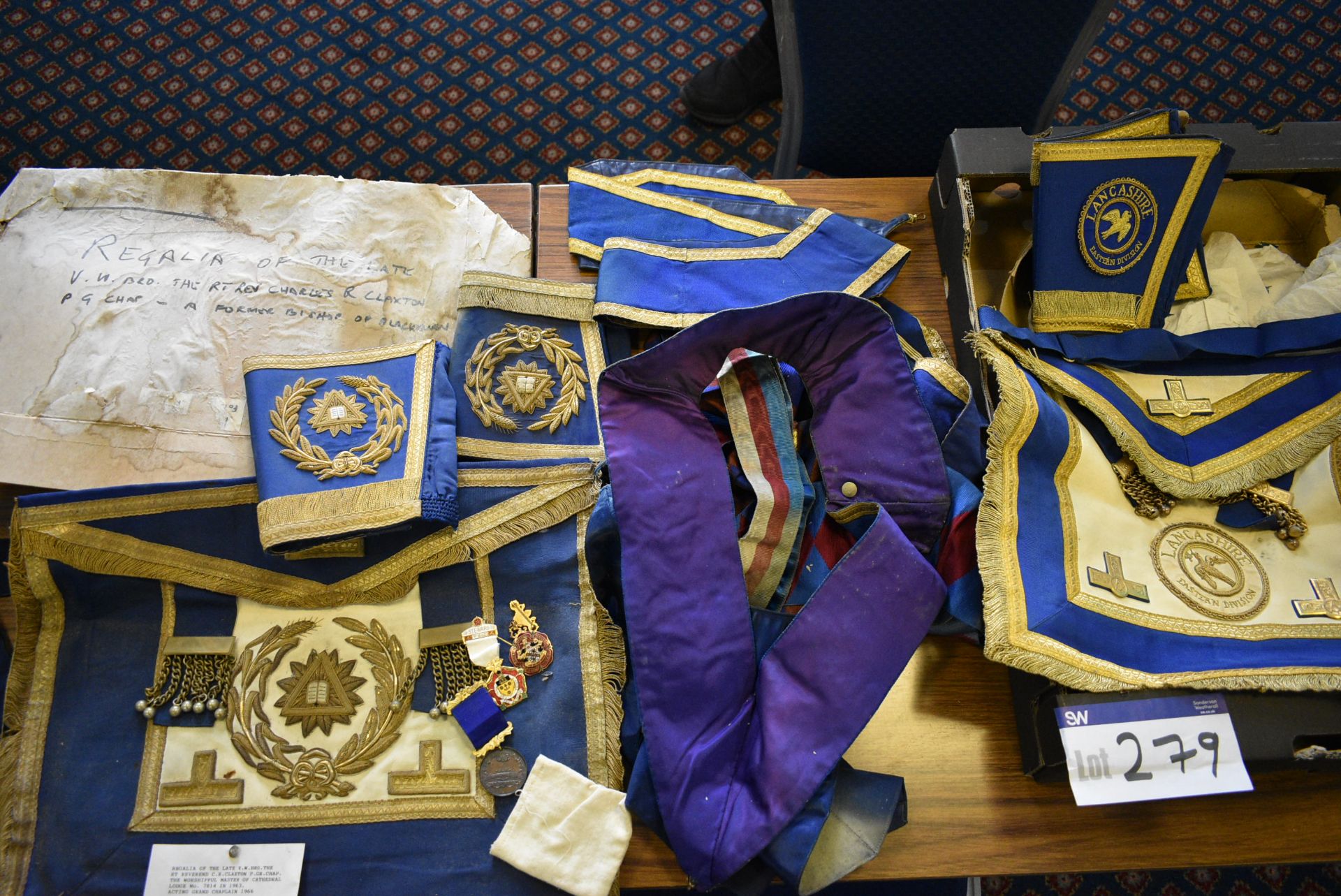 Masonic Regalia of V.W. Bro. The RT Reverend C.R. Claxton, The Worshipful Master of Cathedral - Image 3 of 4