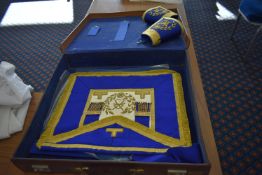 Dress, Apron & Gauntlets – Grand Officer Assistant DC, with carry casePlease read the following