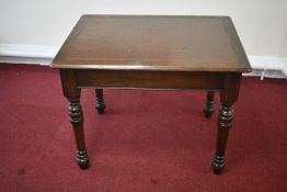 Oak Table, approx. 910mm x 680mm Please read the following important notes:- ***Overseas buyers -