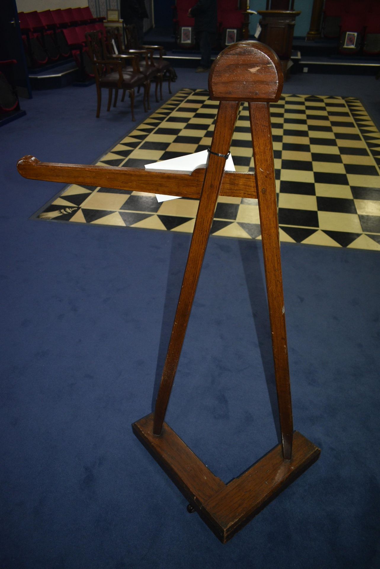 Oak Collar Stand, approx. 1.35m highPlease read the following important notes:- ***Overseas buyers - - Image 2 of 2