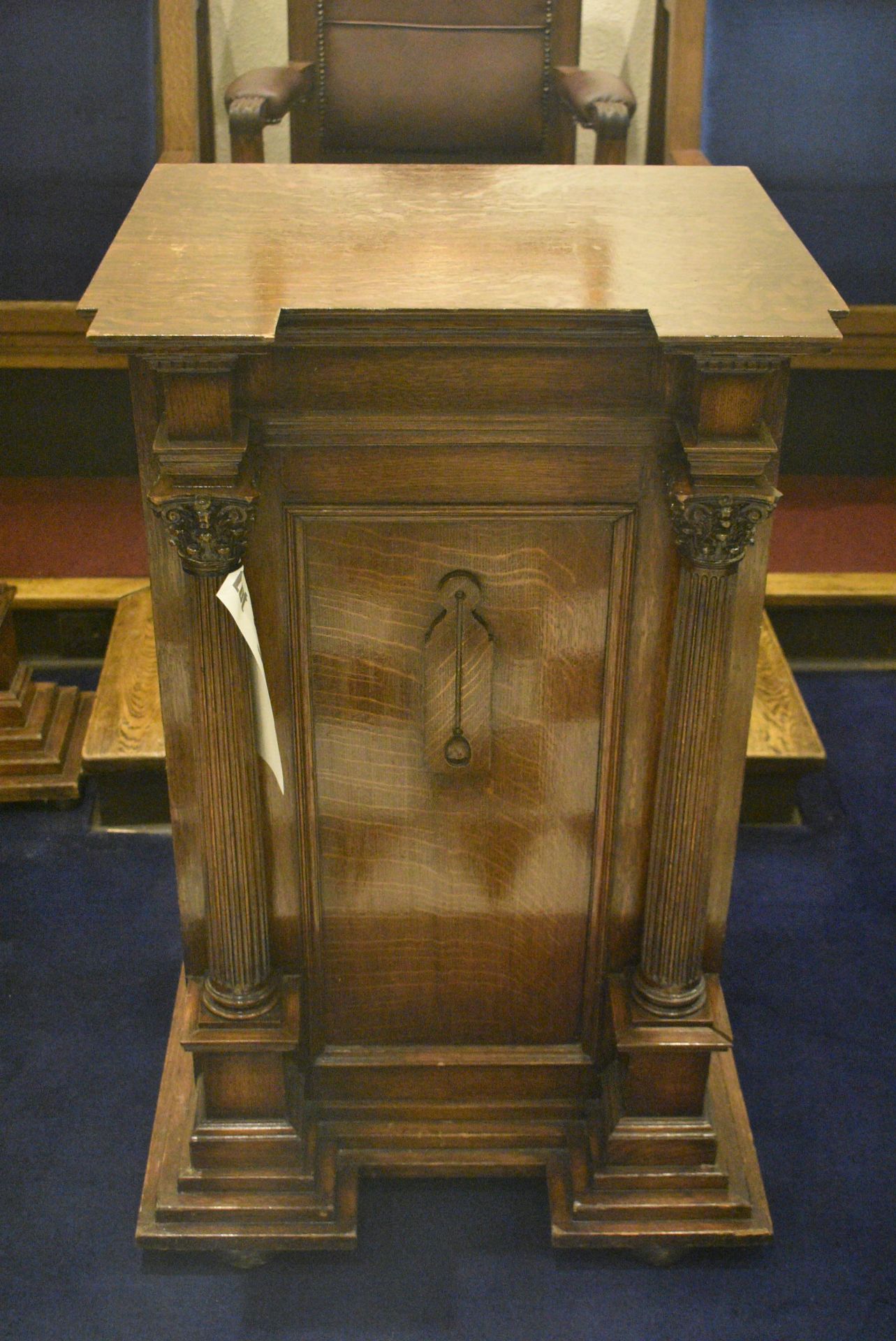 JUNIOR WARDENS’ OAK PEDESTAL, approx. 610mm x 550mm x 980mm highPlease read the following