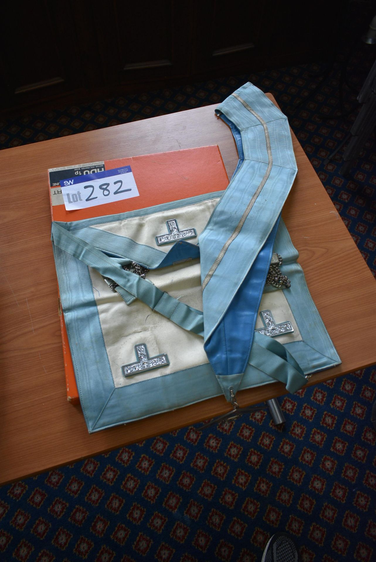 Past Masters Apron & CollarPlease read the following important notes:-***Overseas buyers - All