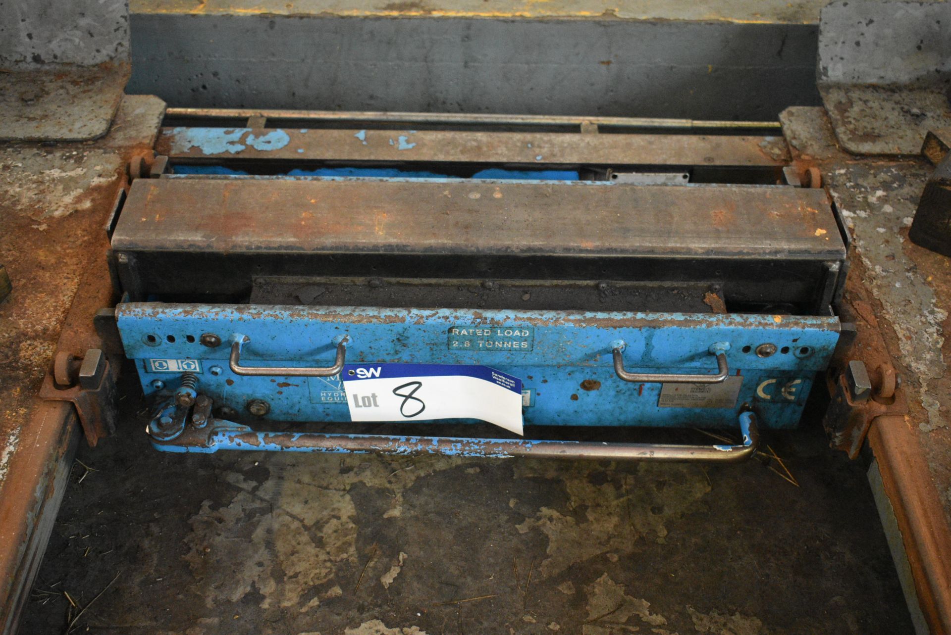 Major Lift 2.8 tonne rated LOAD JACKING BEAM, serial no. 17/0999/0305Please read the following